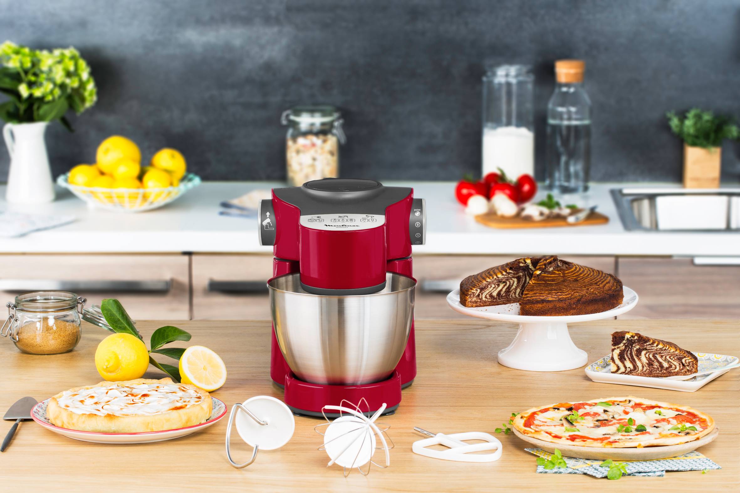 ROBOT PATISSIER WIZZO ROUGE 1000 W + 3 ACCESSOIRES