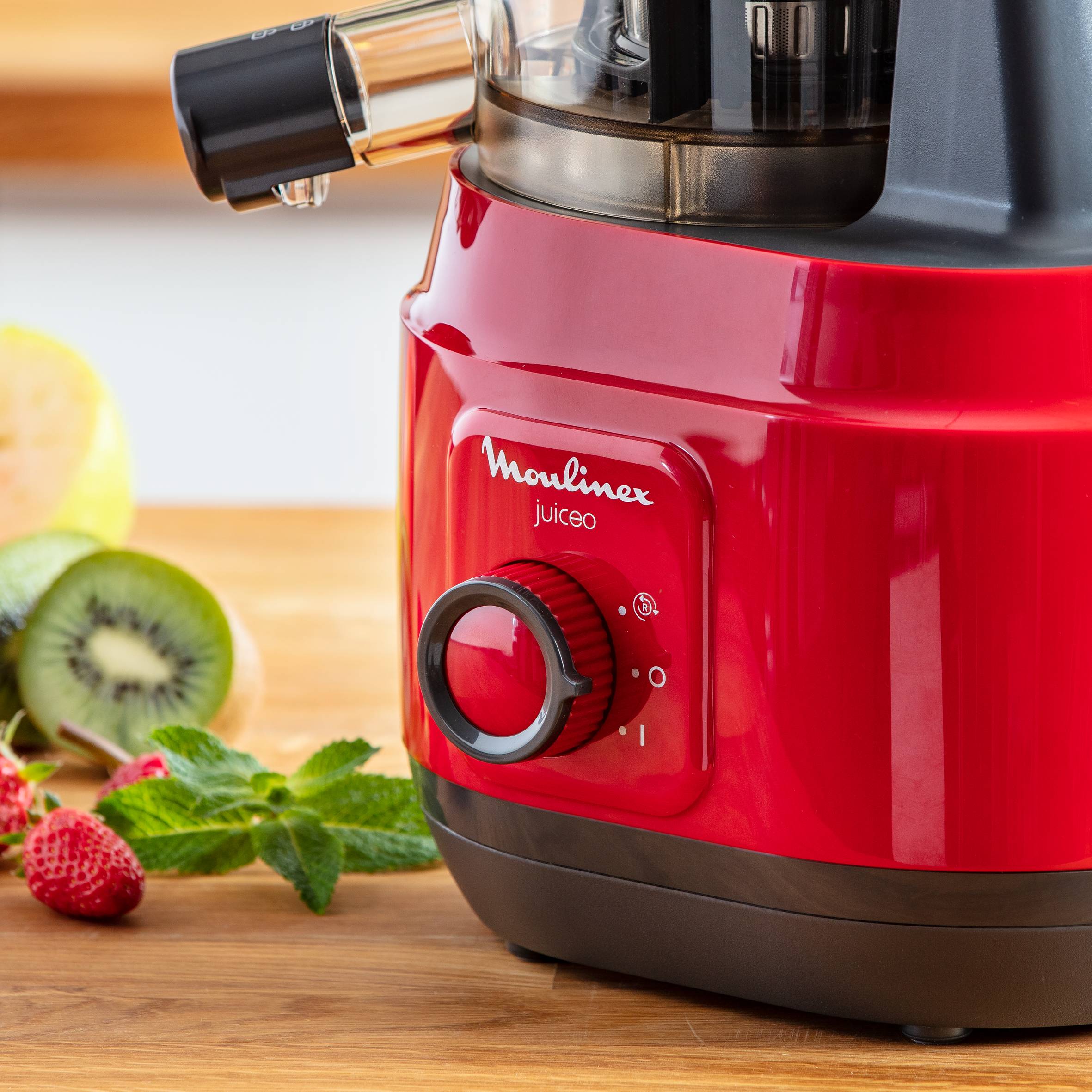 EXTRACTEUR DE JUS JUICEO ROUGE