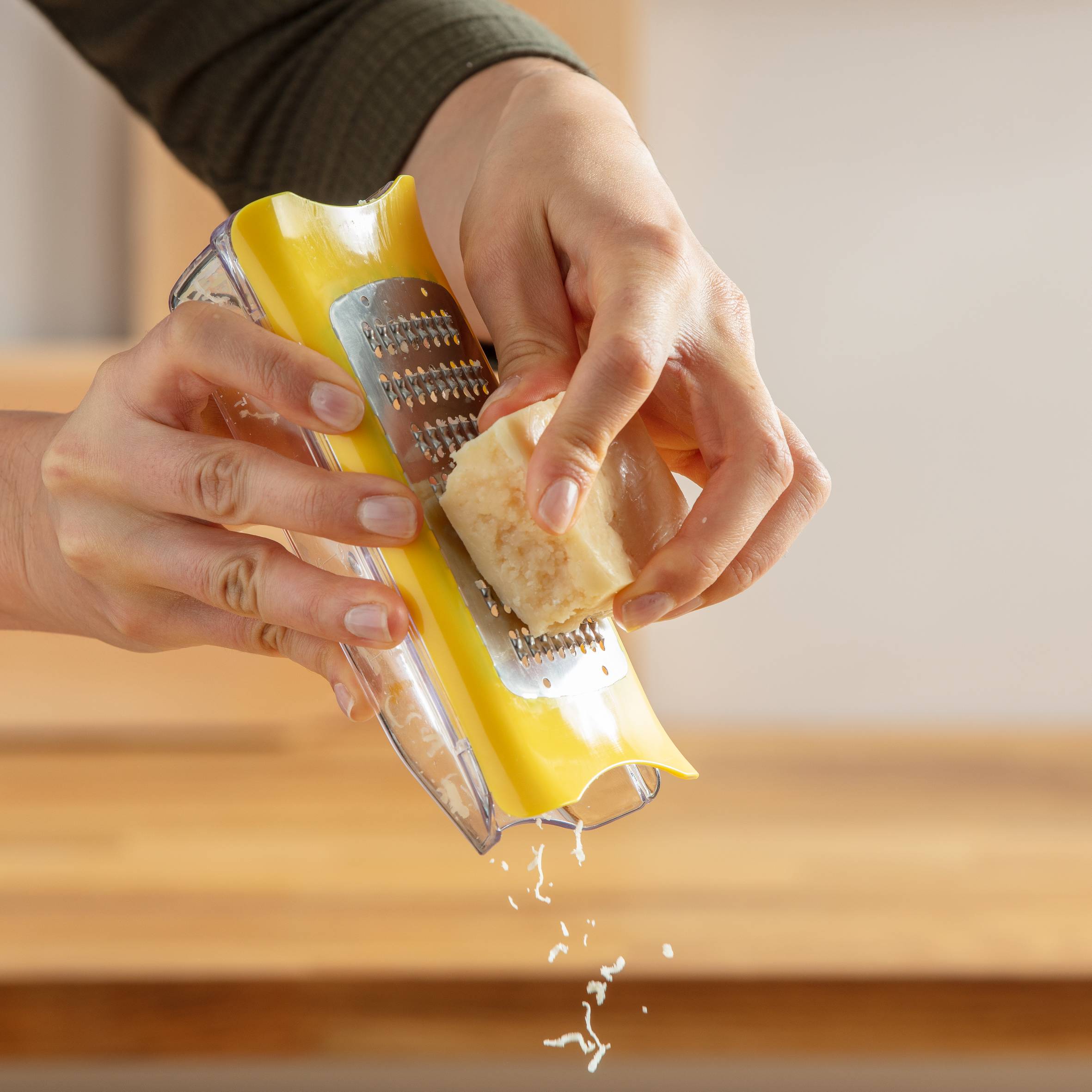 Râpe à fromage avec réservoir fresh kitchen