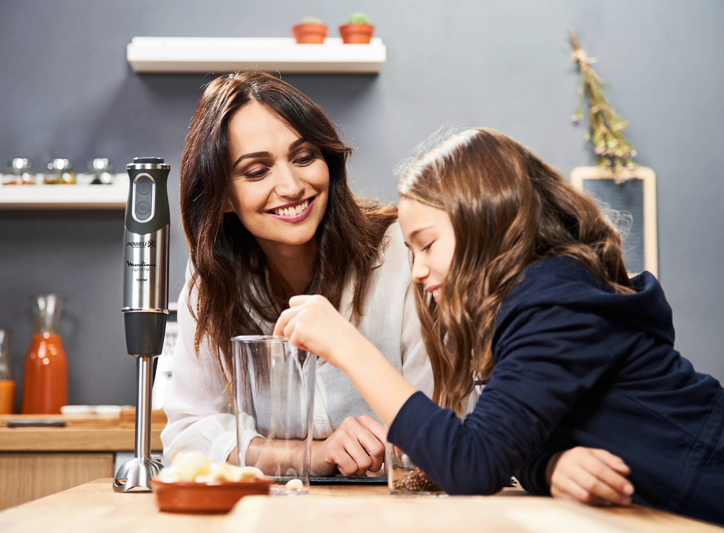 QUICKCHEF NOIR ET INOX 1000 W + 2 ACCESSOIRES