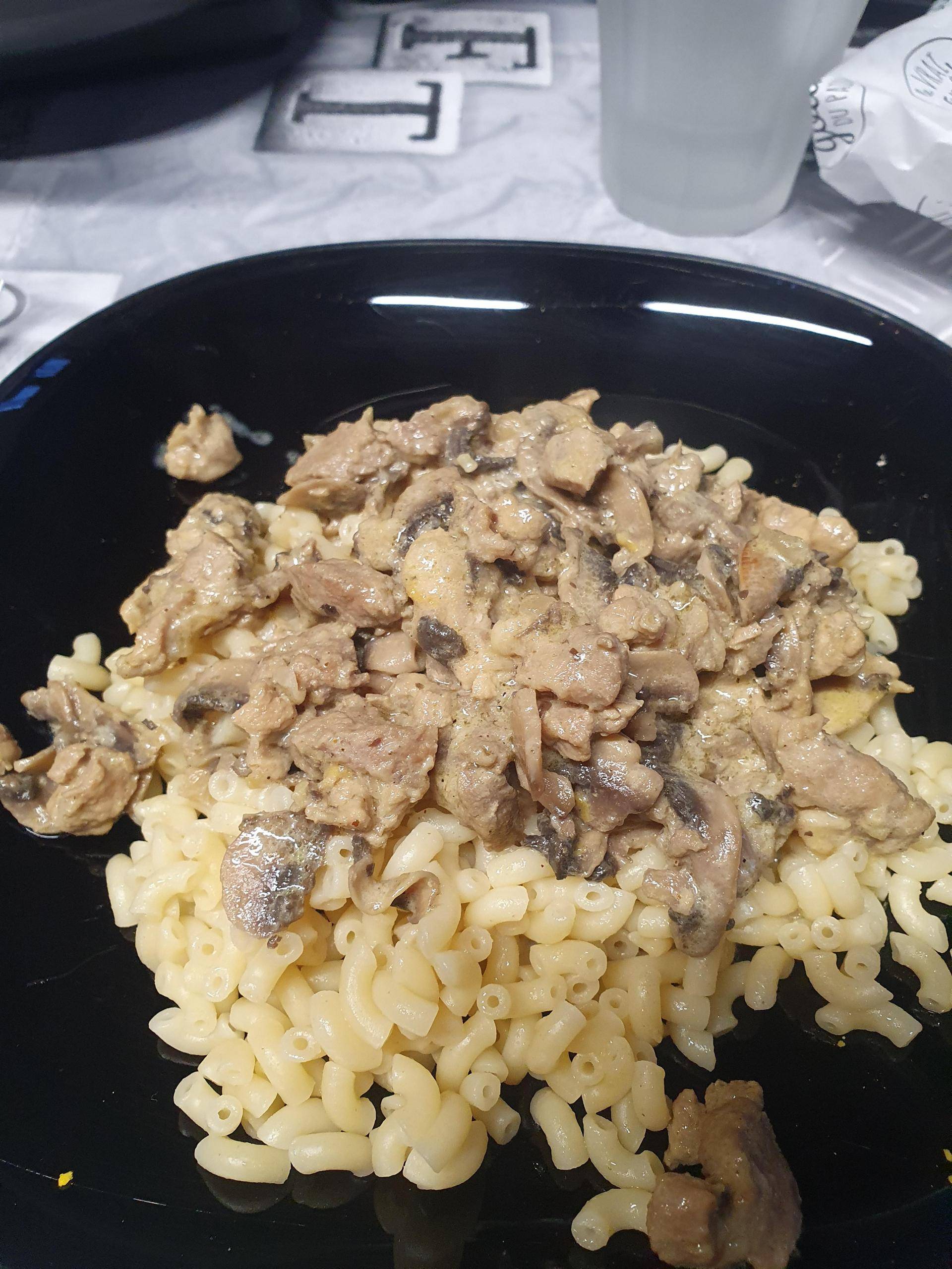 Émincés de porc au curry et aux champignons de Paris - Recette Cookeo | Moulinex