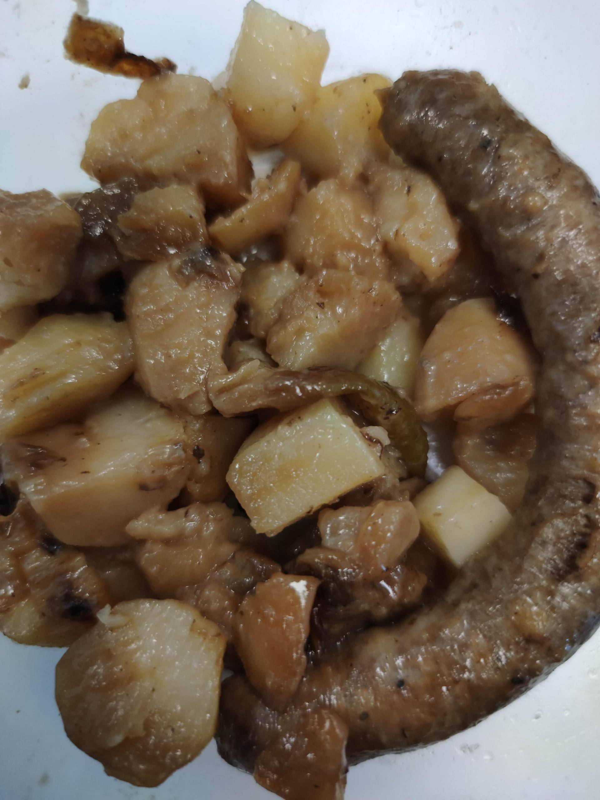 Saucisse patates et oignons fondants - Recette Cookeo | Moulinex