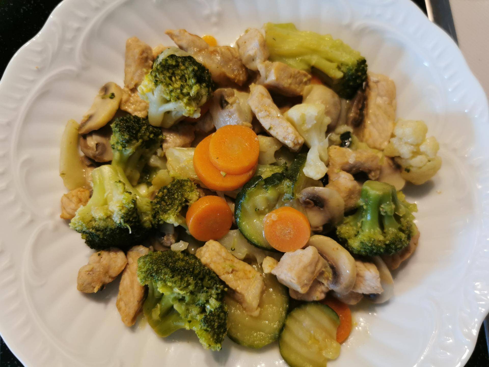 Émincé de porc et légumes rapide - Recette Cookeo | Moulinex