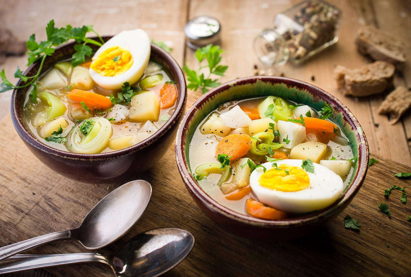 Potage paysan aux œufs durs - Recette Cookeo | Moulinex