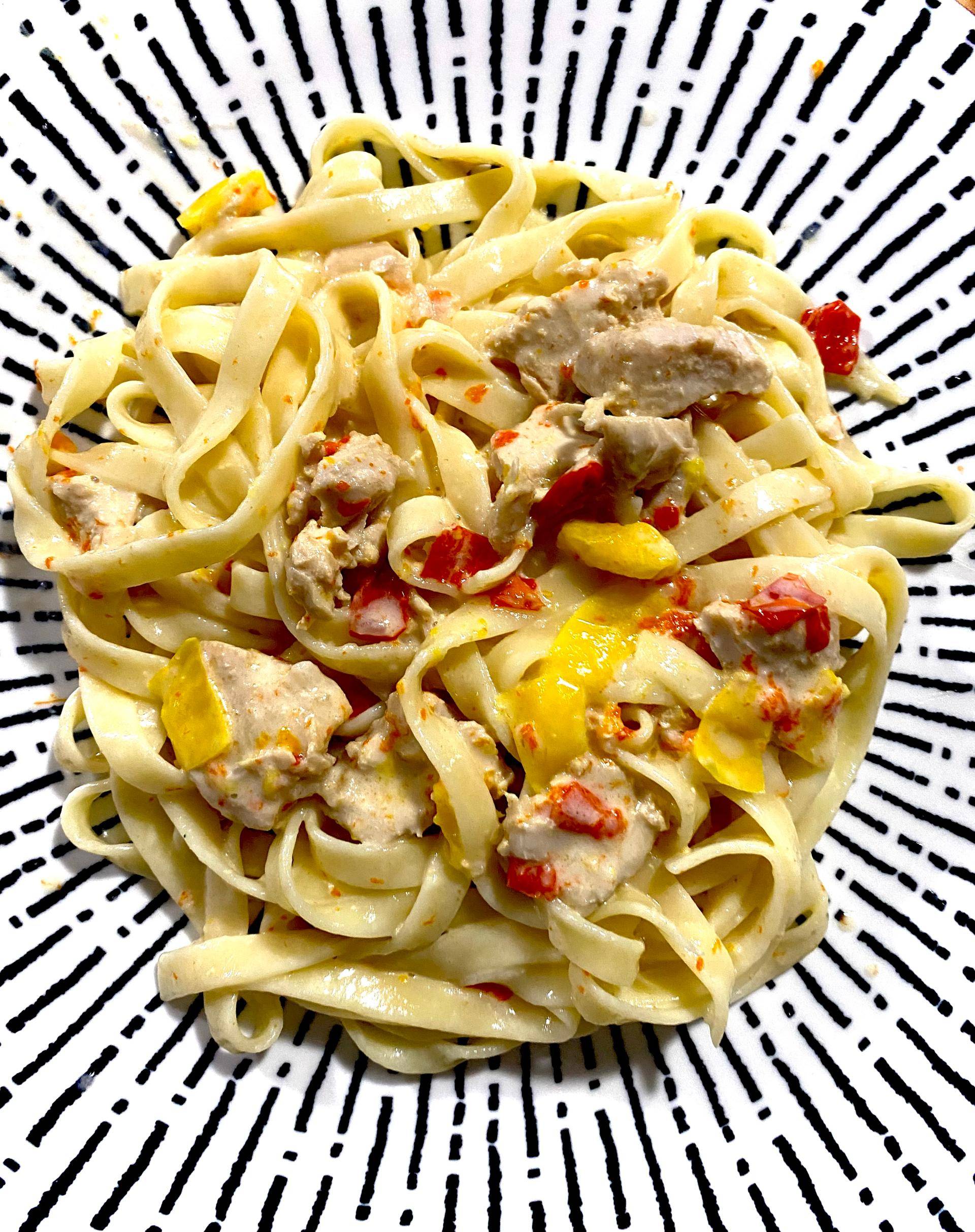 Dinde aux mini poivrons avec tagliatelles - Recette Cookeo | Moulinex