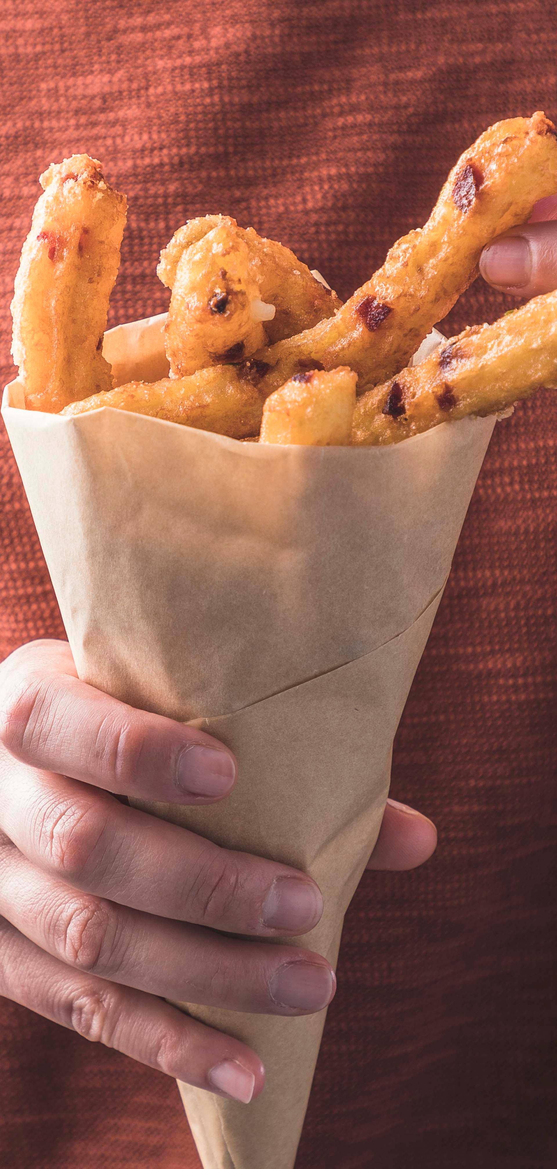 Hartige churros met chorizo en parmezaan - Recette Kitchen Coach | Moulinex