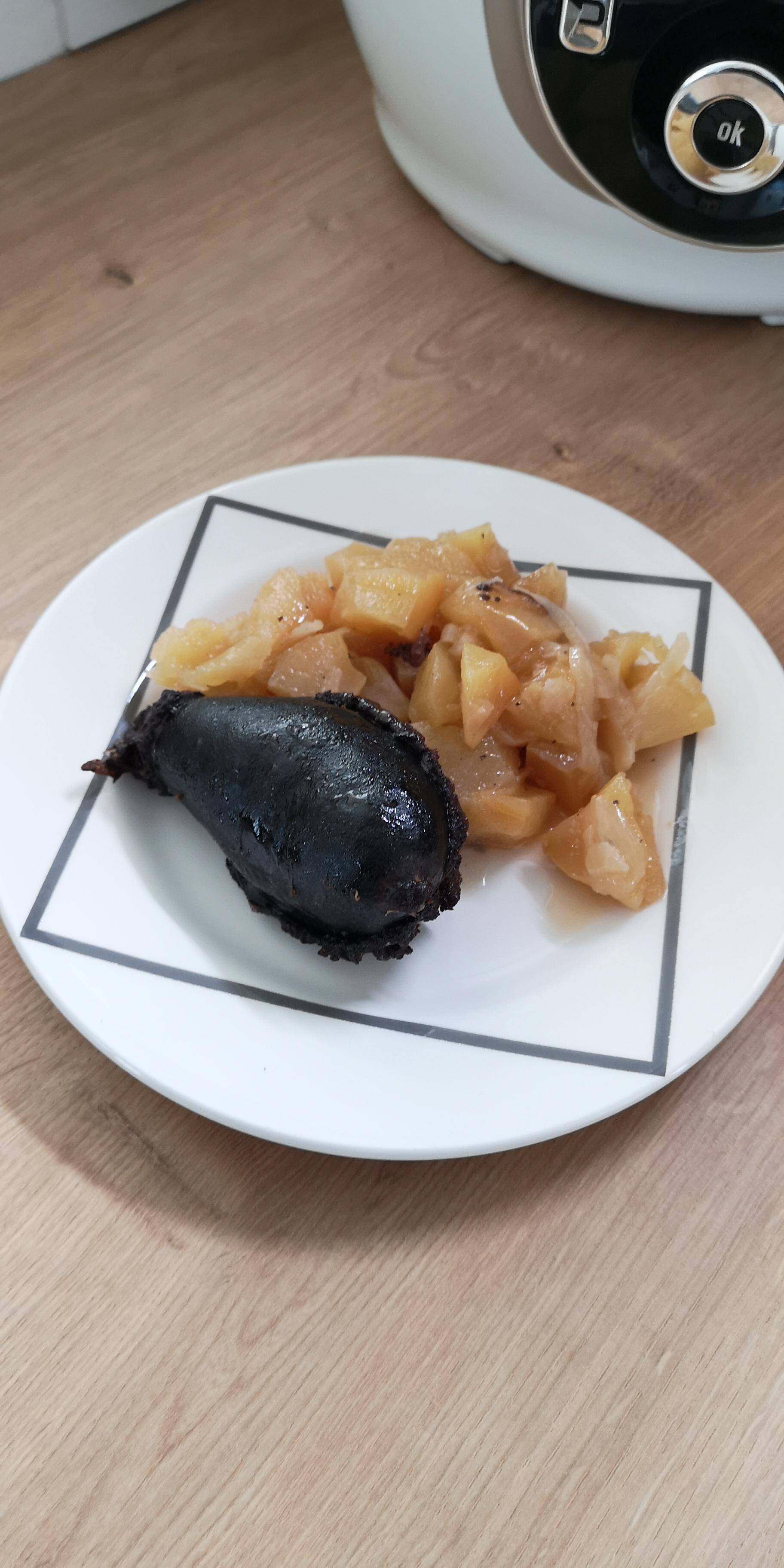 Boudin noir aux pommes et aux oignons - Recette Cookeo | Moulinex