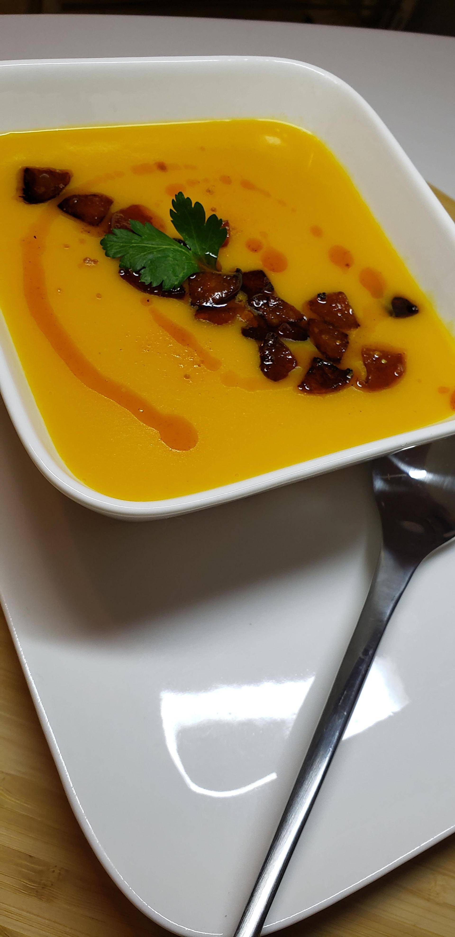 Velouté de butternut et chorizo - Recette Companion Connect XL | Moulinex