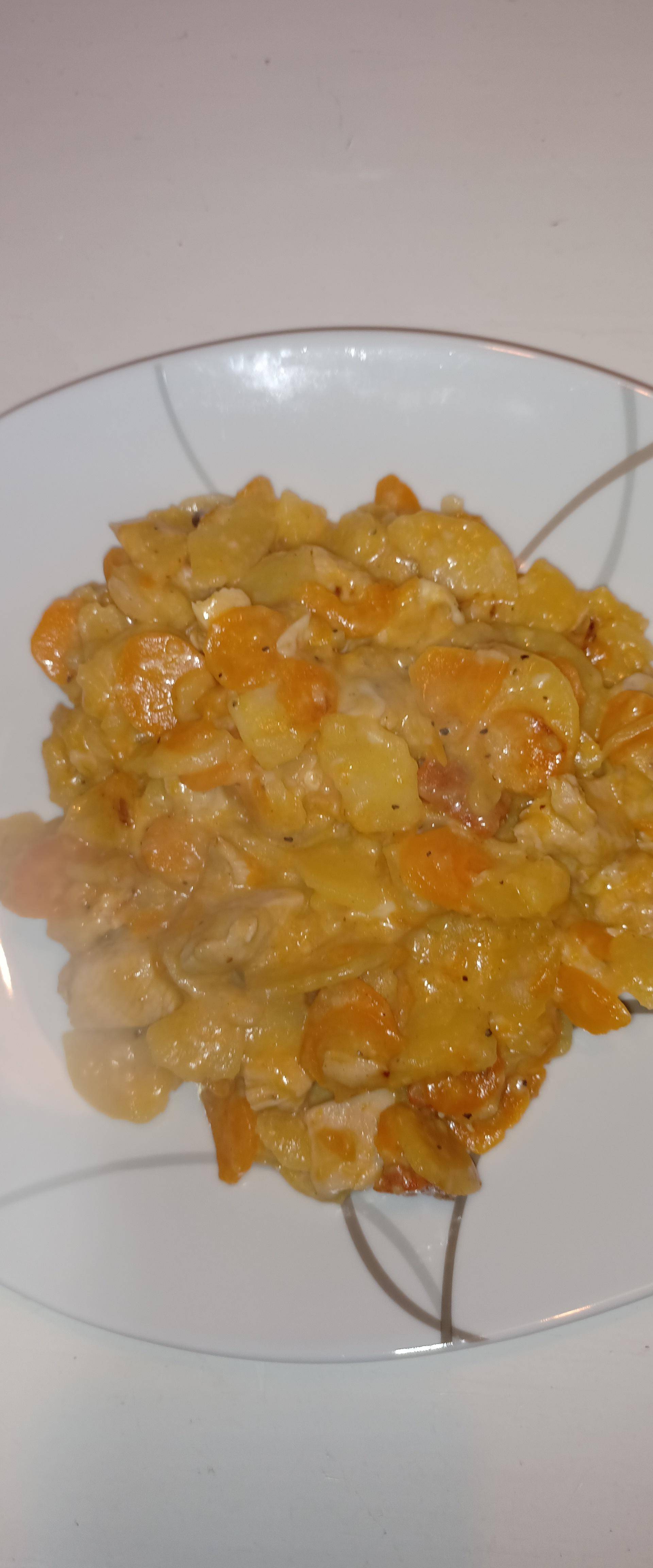 Poulet et ses rondelles de PDT 🥔 et carottes 🥕 sauce crémeuse au chorizo. - Recette Cookeo | Moulinex