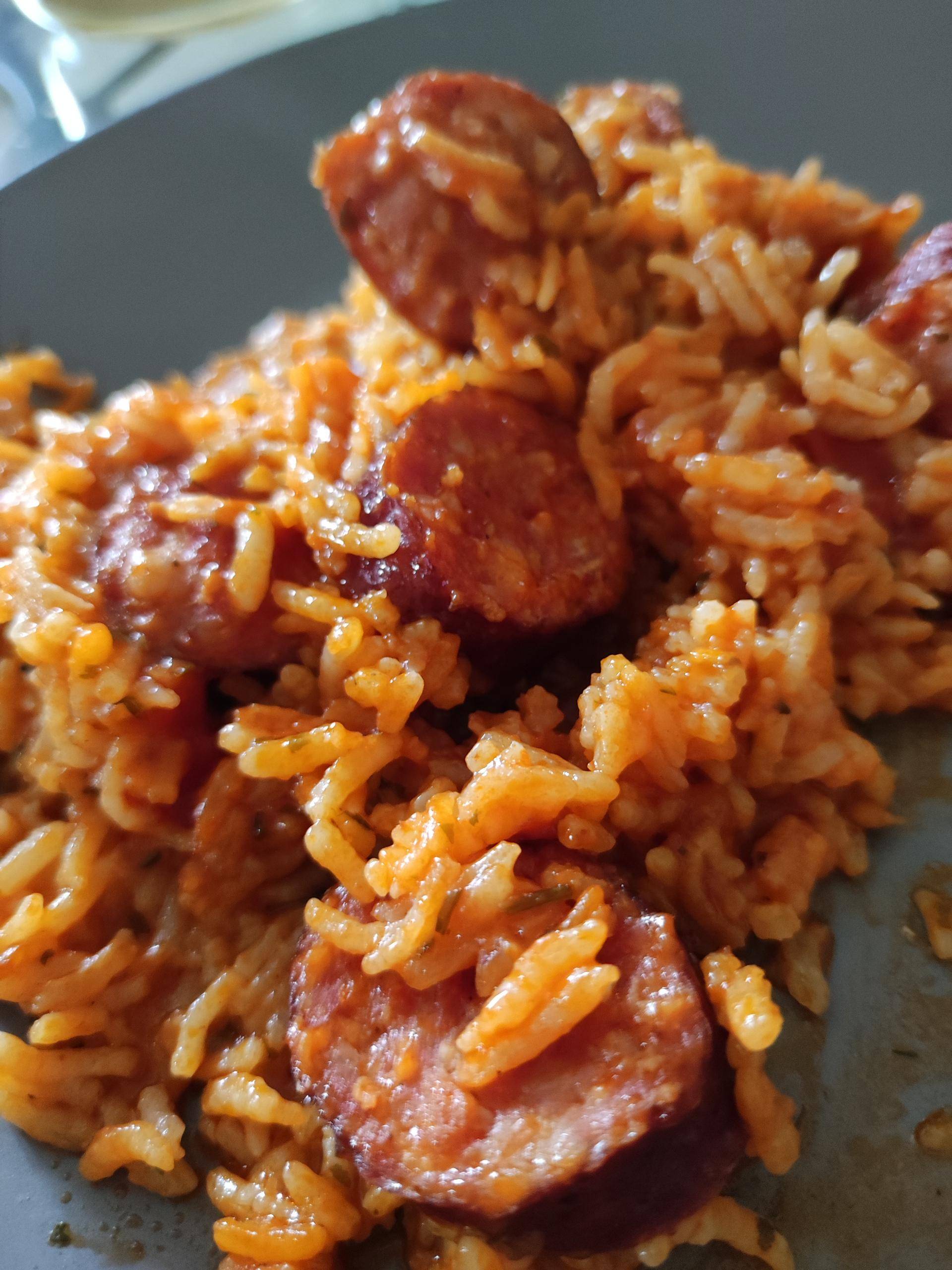 Riz à la saucisse de Morteau à la tomate - Recette Cookeo | Moulinex