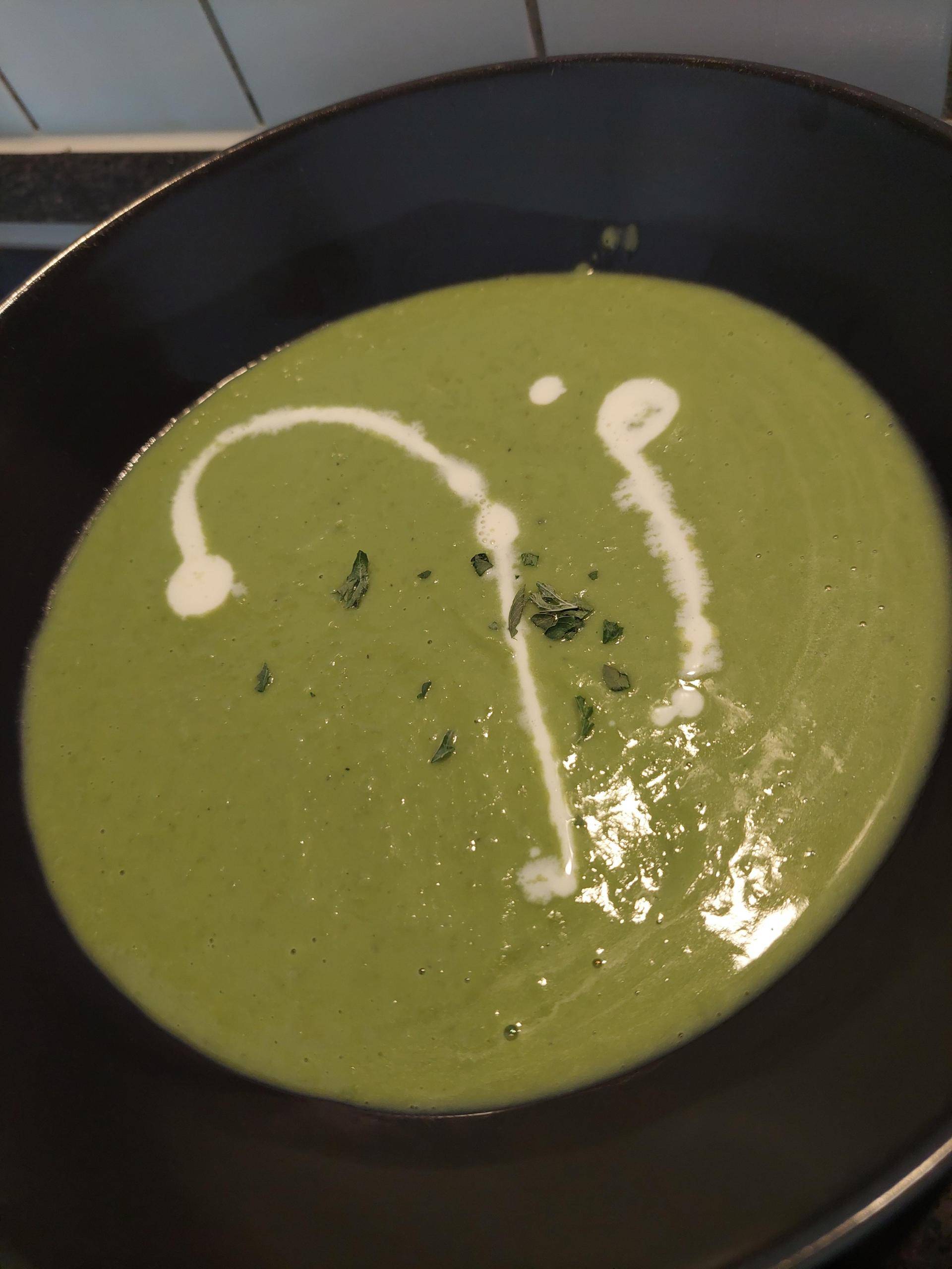 Soupe velouté de petits pois - Recette Companion XL | Moulinex