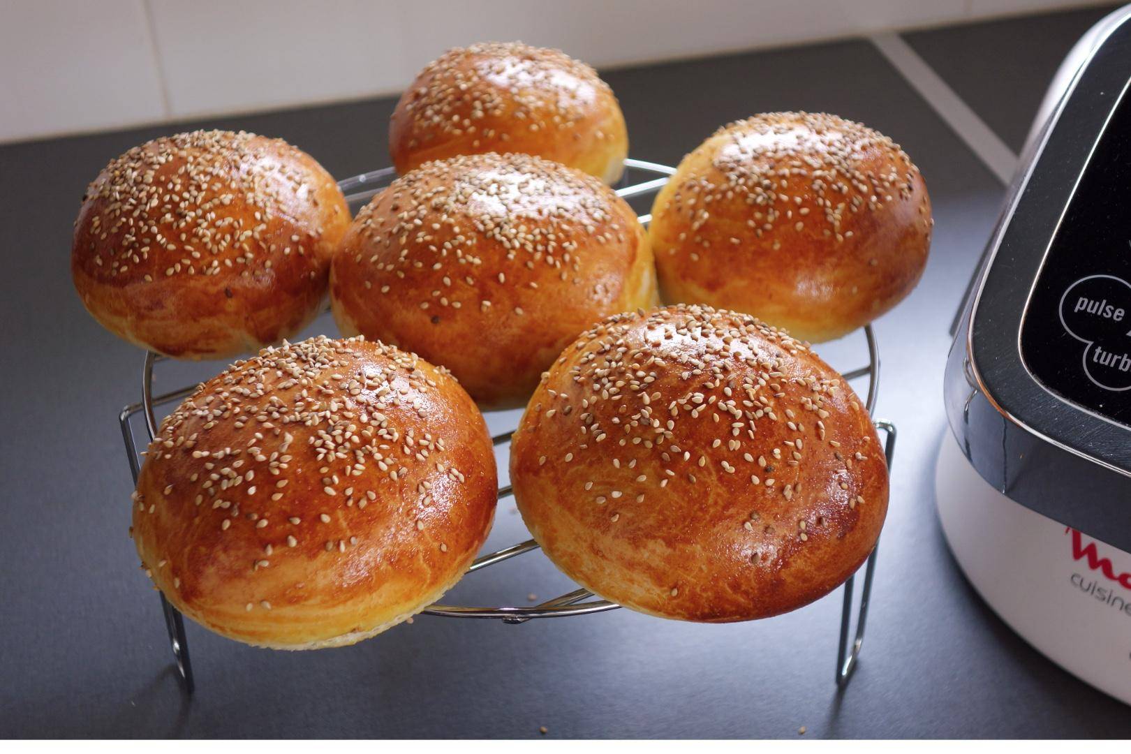 Pain Hamburger - Brice RC - Recette Companion Connect XL | Moulinex