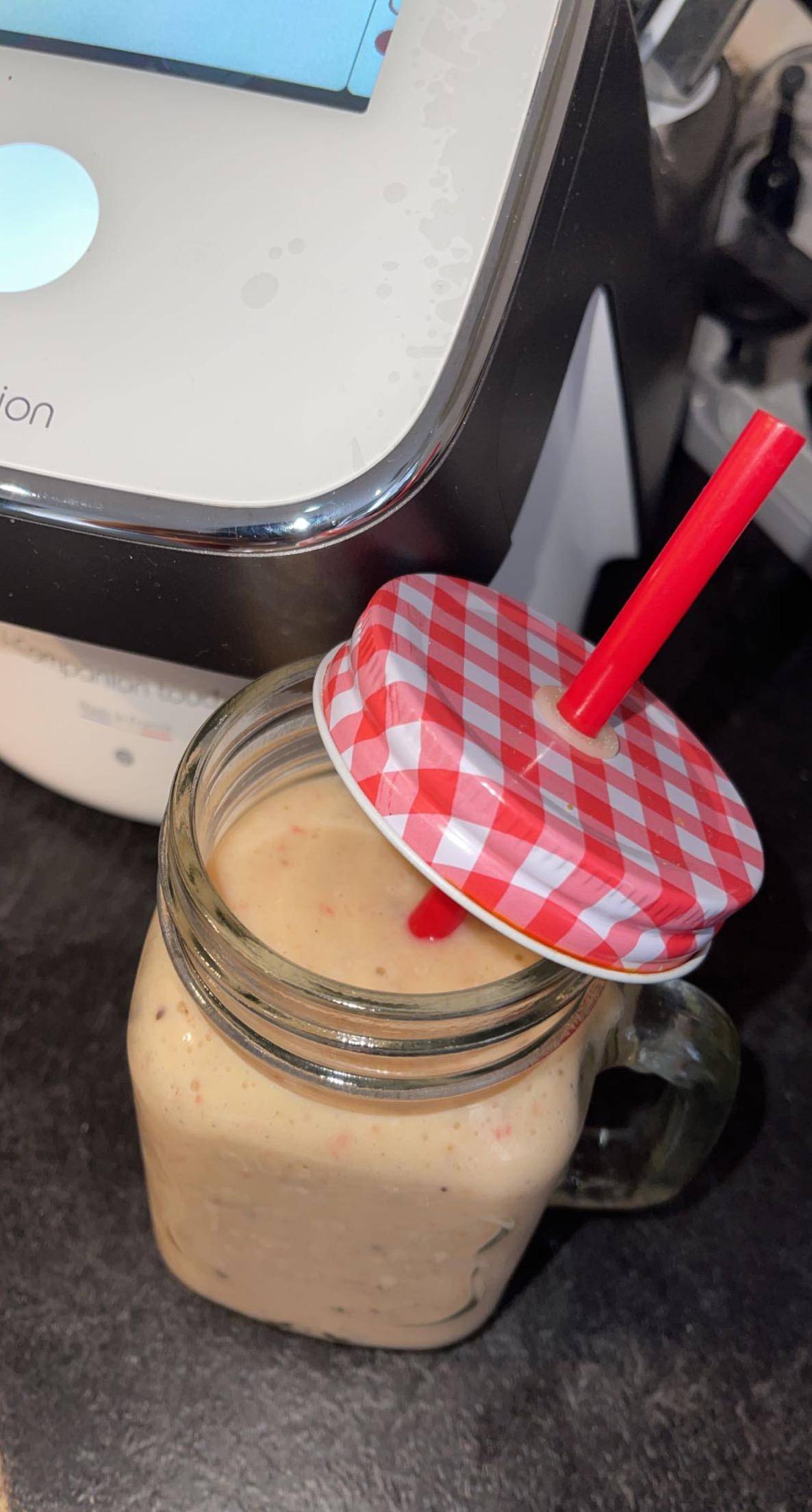 Smoothie fraise banane kiwi - Recette Companion Connect XL | Moulinex