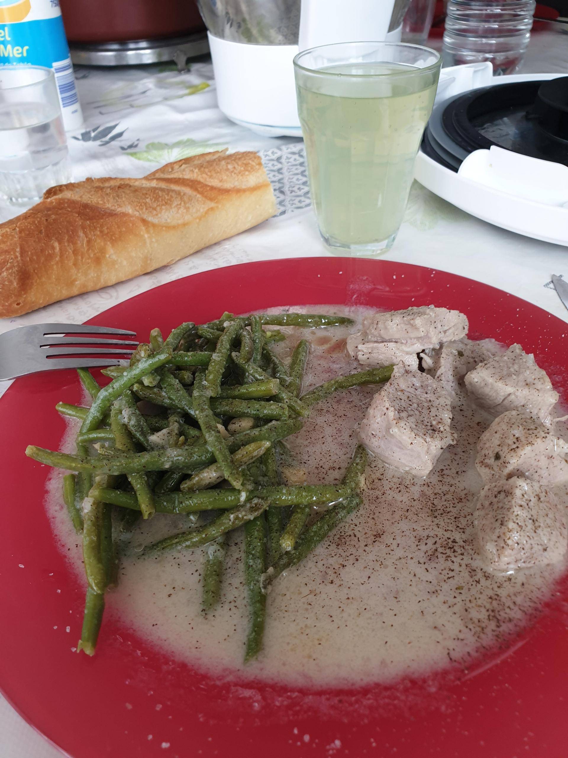 Soupe velouté reste du filets mignons ail et fines herbes - Recette Companion XL | Moulinex