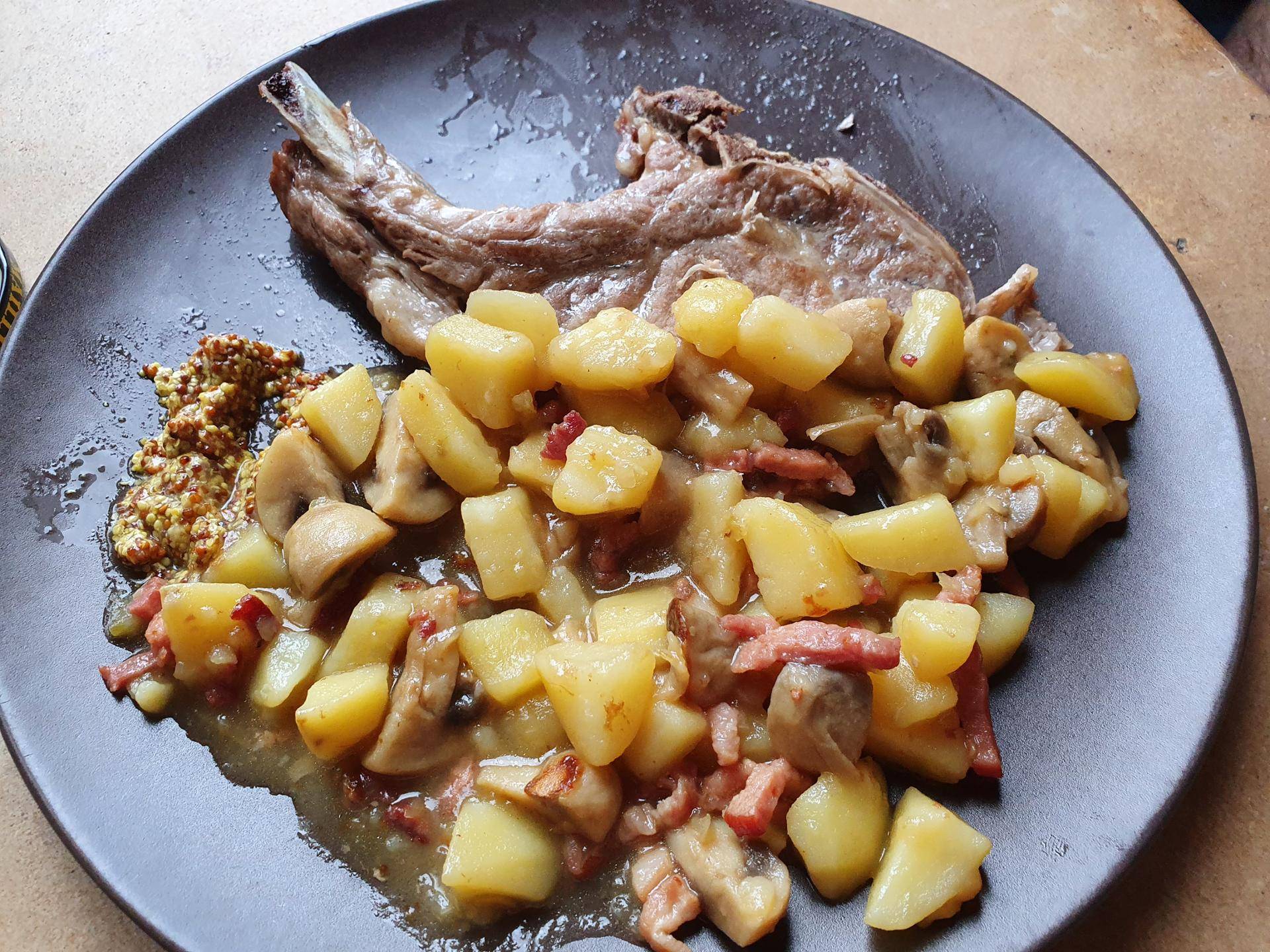 Côtes de porc pommes de terre champignons - Recette Cookeo | Moulinex