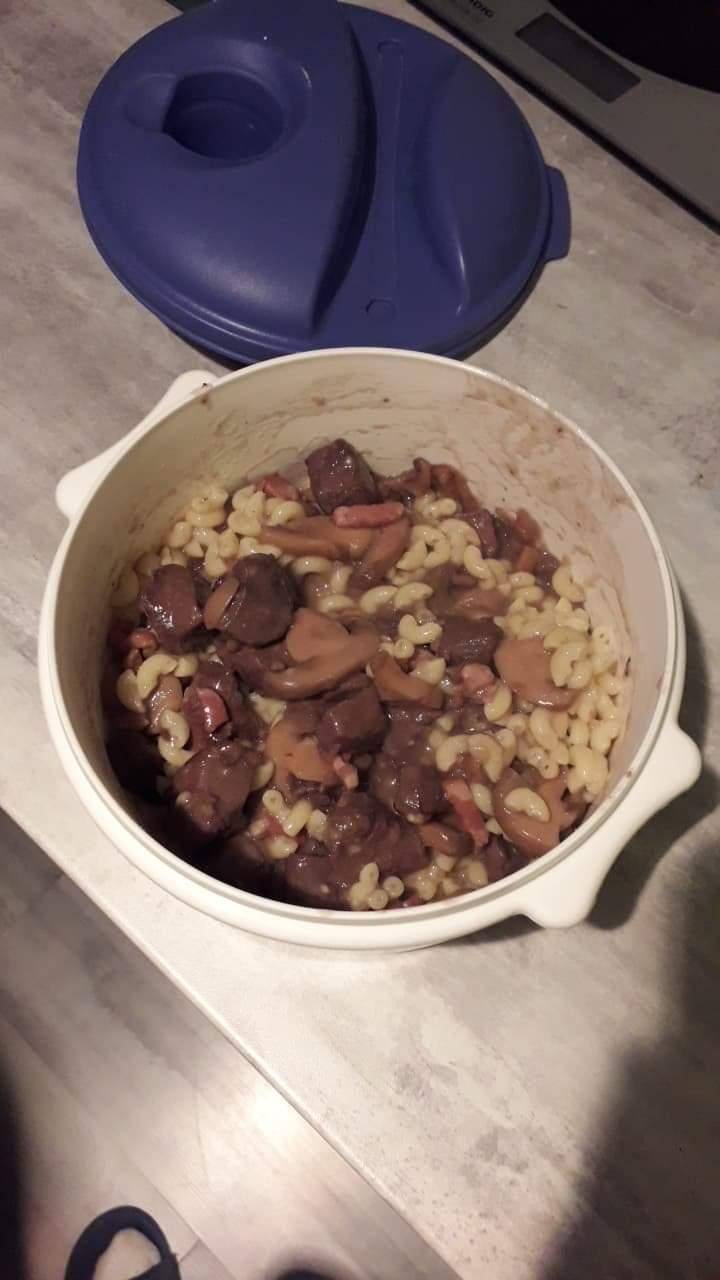 Pigeon aux lardons et champignons - Recette Cookeo | Moulinex