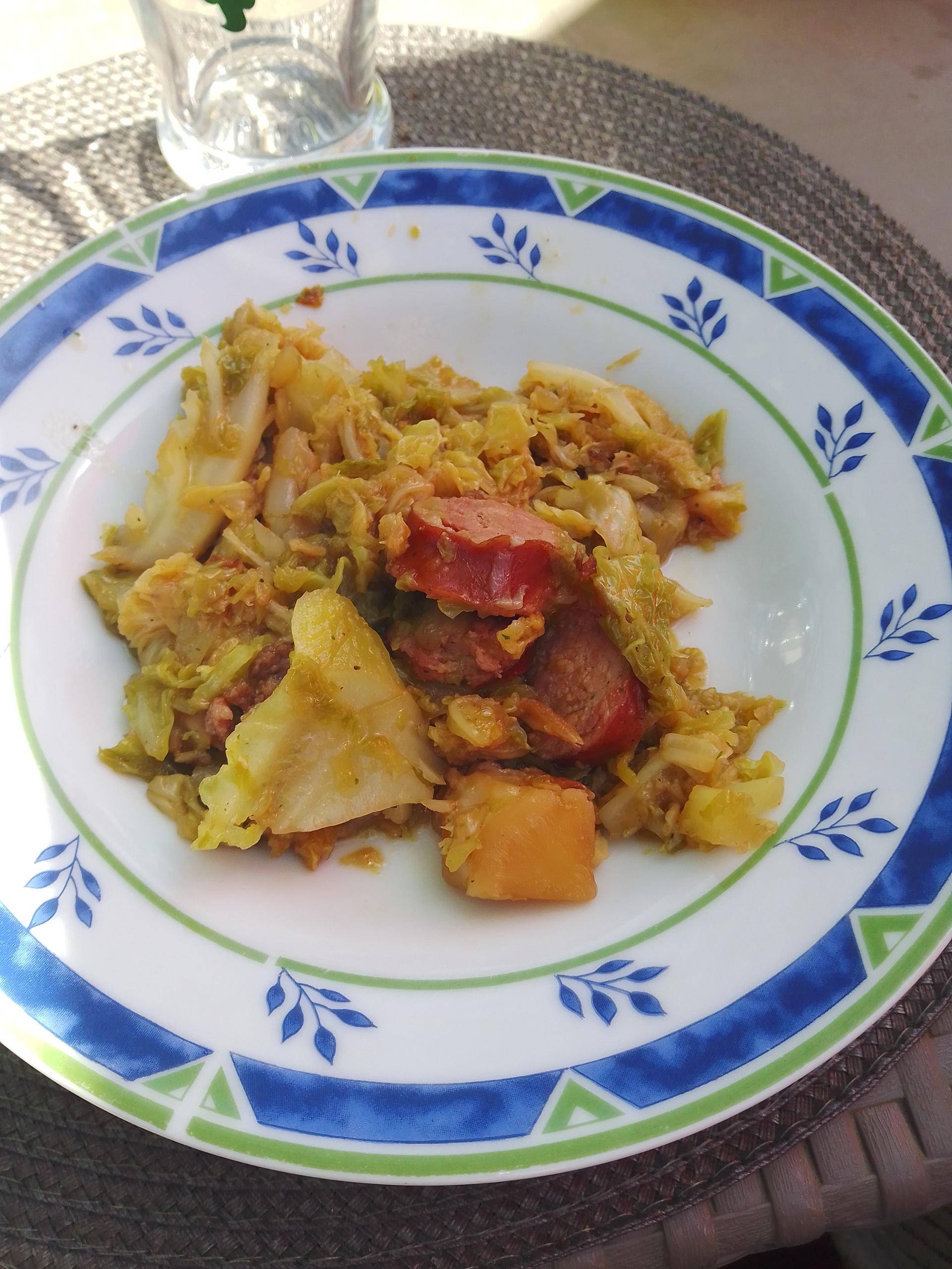 Chou vert à la saucisse - Recette Companion XL | Moulinex