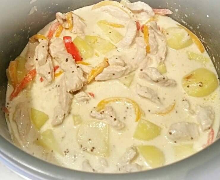 Émincé de dinde, poivrons & Pomme de terre - Recette Cookeo | Moulinex