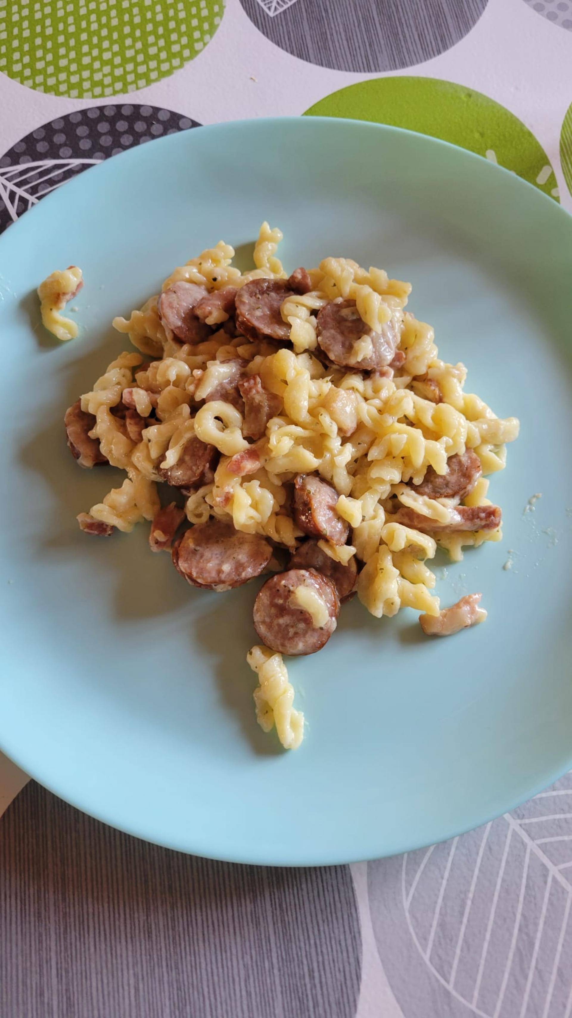 Pâtes au saucisses fumé façon raclette - Recette Cookeo V3 | Moulinex