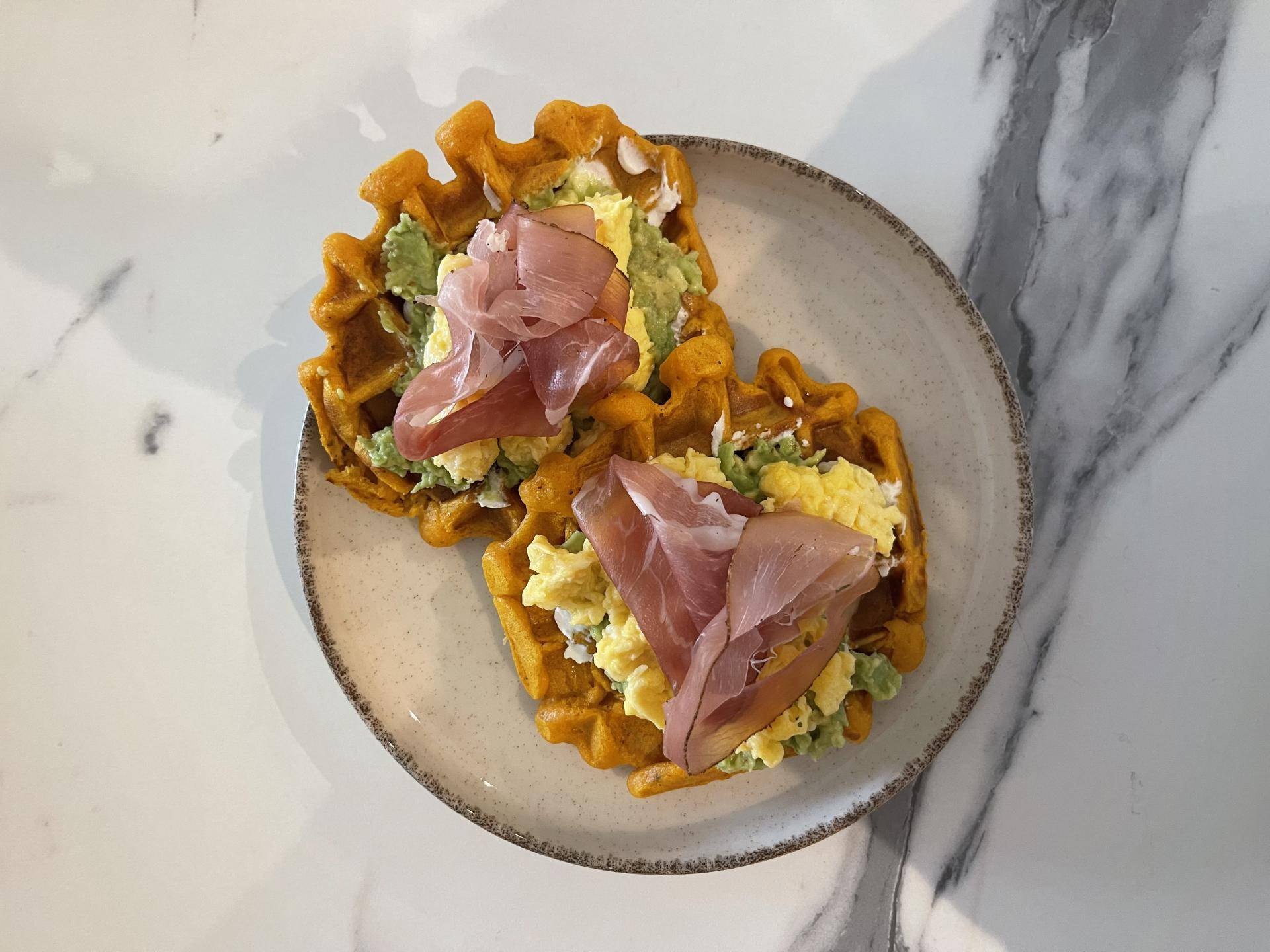 Gaufres patate douce, guacamole et speck - Recette Companion Connect XL | Moulinex