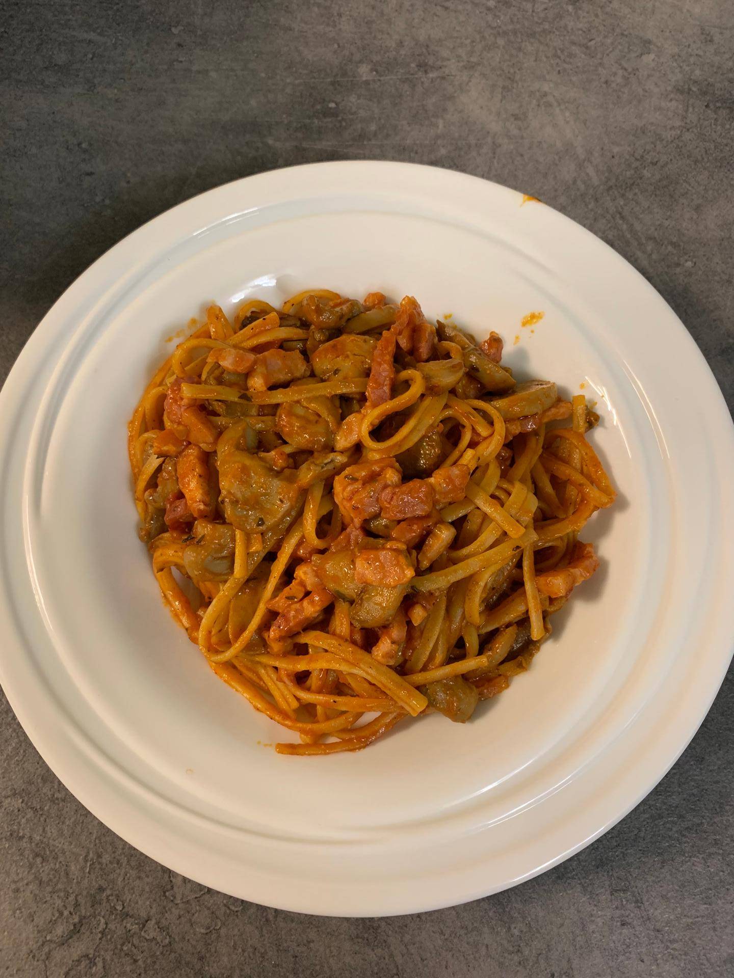 One pot Linguine sauce tomates lardons & champignons - Recette Cookeo | Moulinex