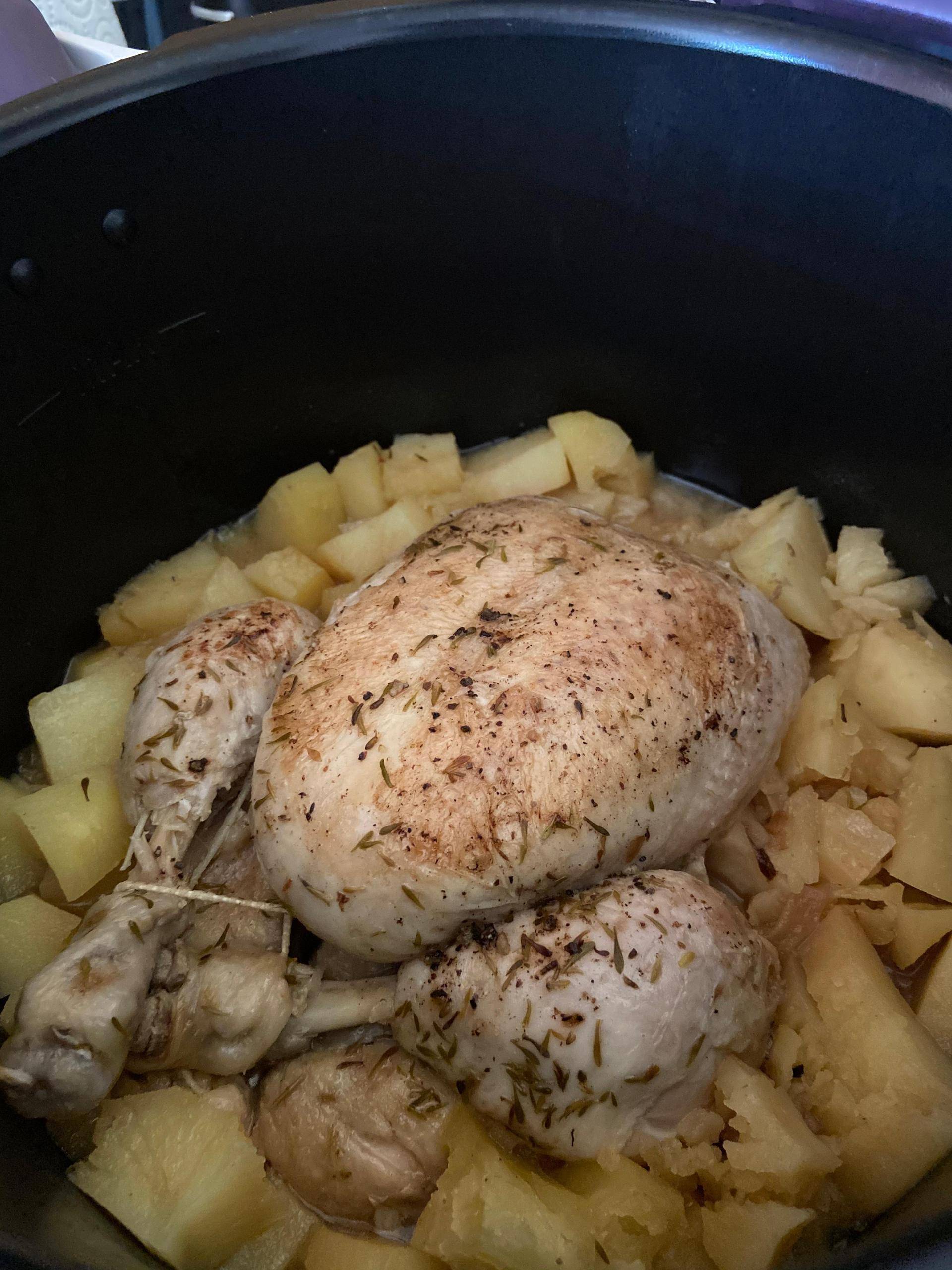 Poulet entier et pommes de terres - Recette Cookeo | Moulinex