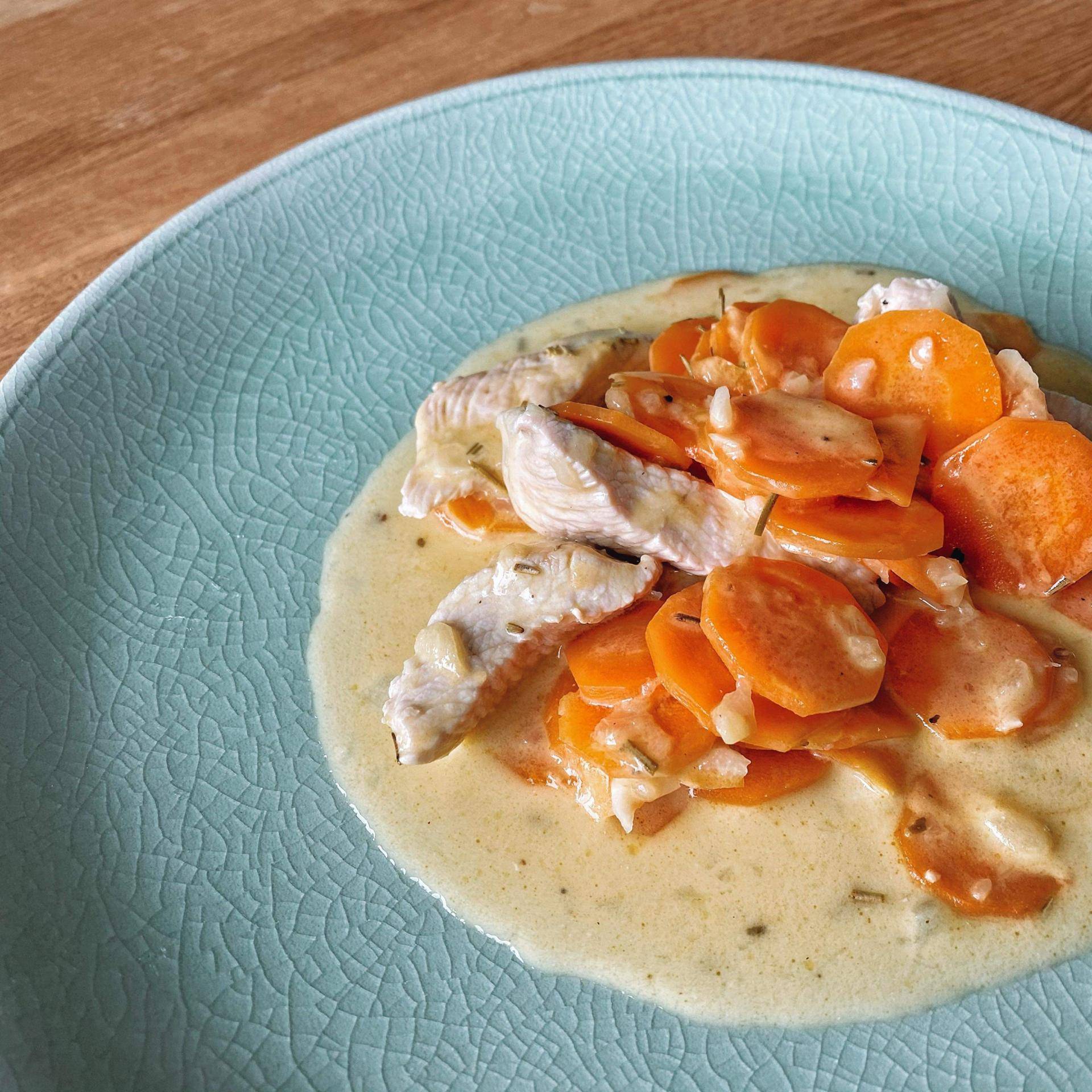 Poulet aux carottes en creme de romarin - Recette Companion Connect XL | Moulinex