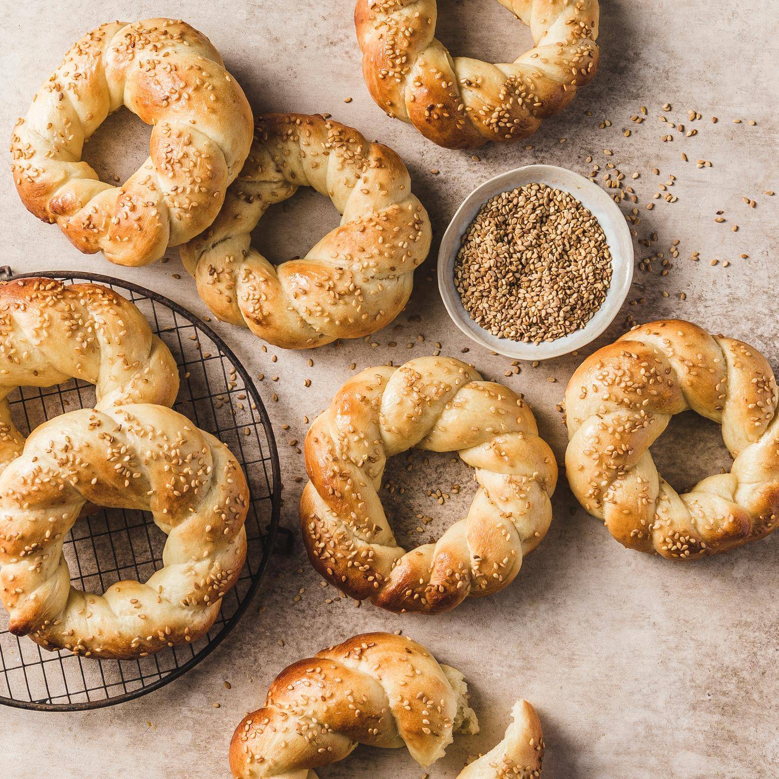 Simit (petits pains turques au sésame) - Recette Companion Connect | Moulinex