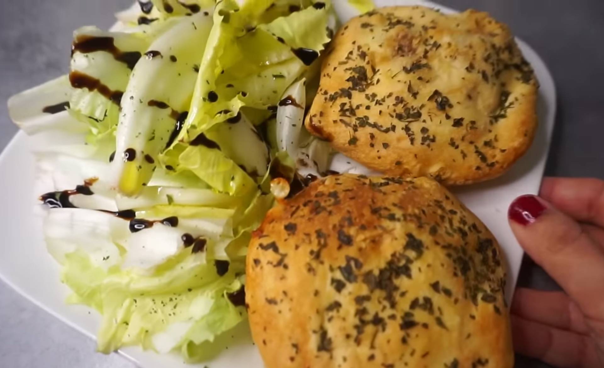 Pizza chausson aux poivrons - Recette Companion | Moulinex