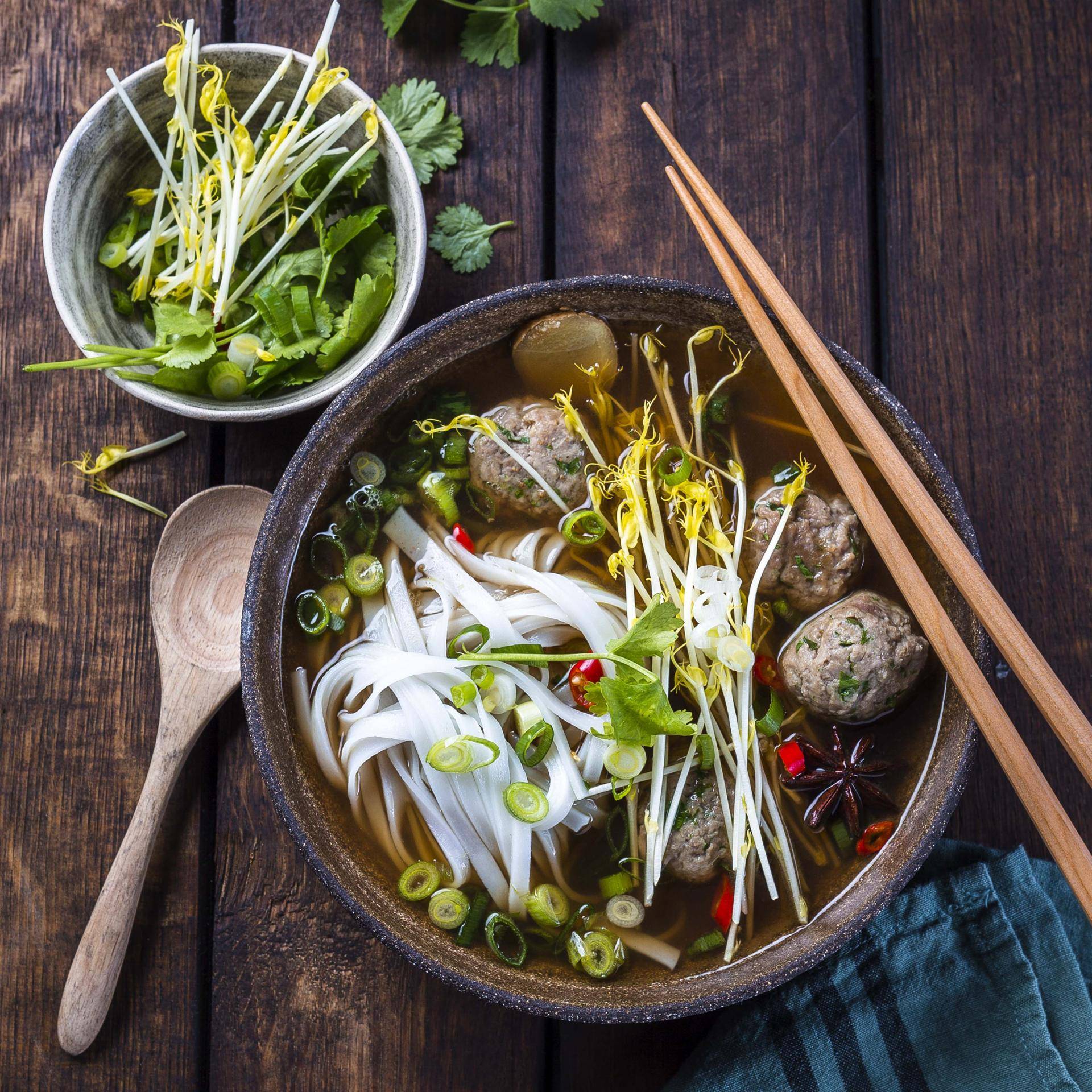 Soupe de boeuf façon Pho - Recette Cuiseur vapeur | Moulinex