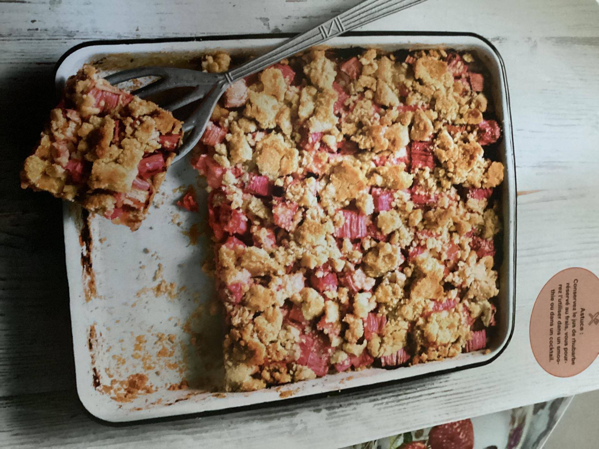 Crumble à la rhubarbe - Recette Companion Connect XL | Moulinex