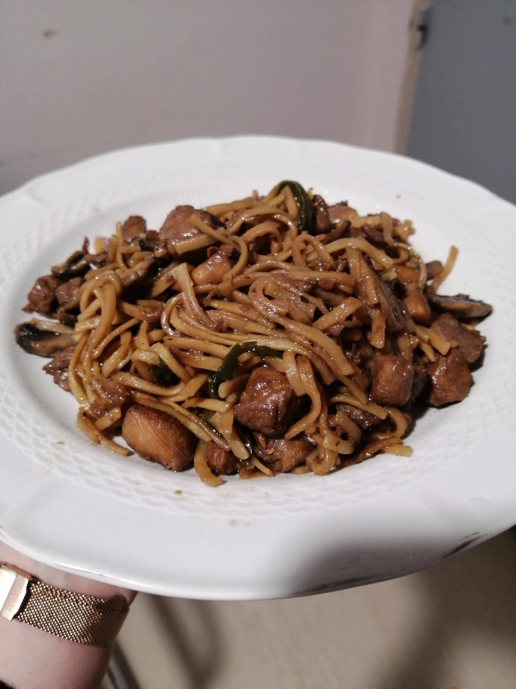 Nouille chinoise au poulet et légumes - Recette Cookeo | Moulinex