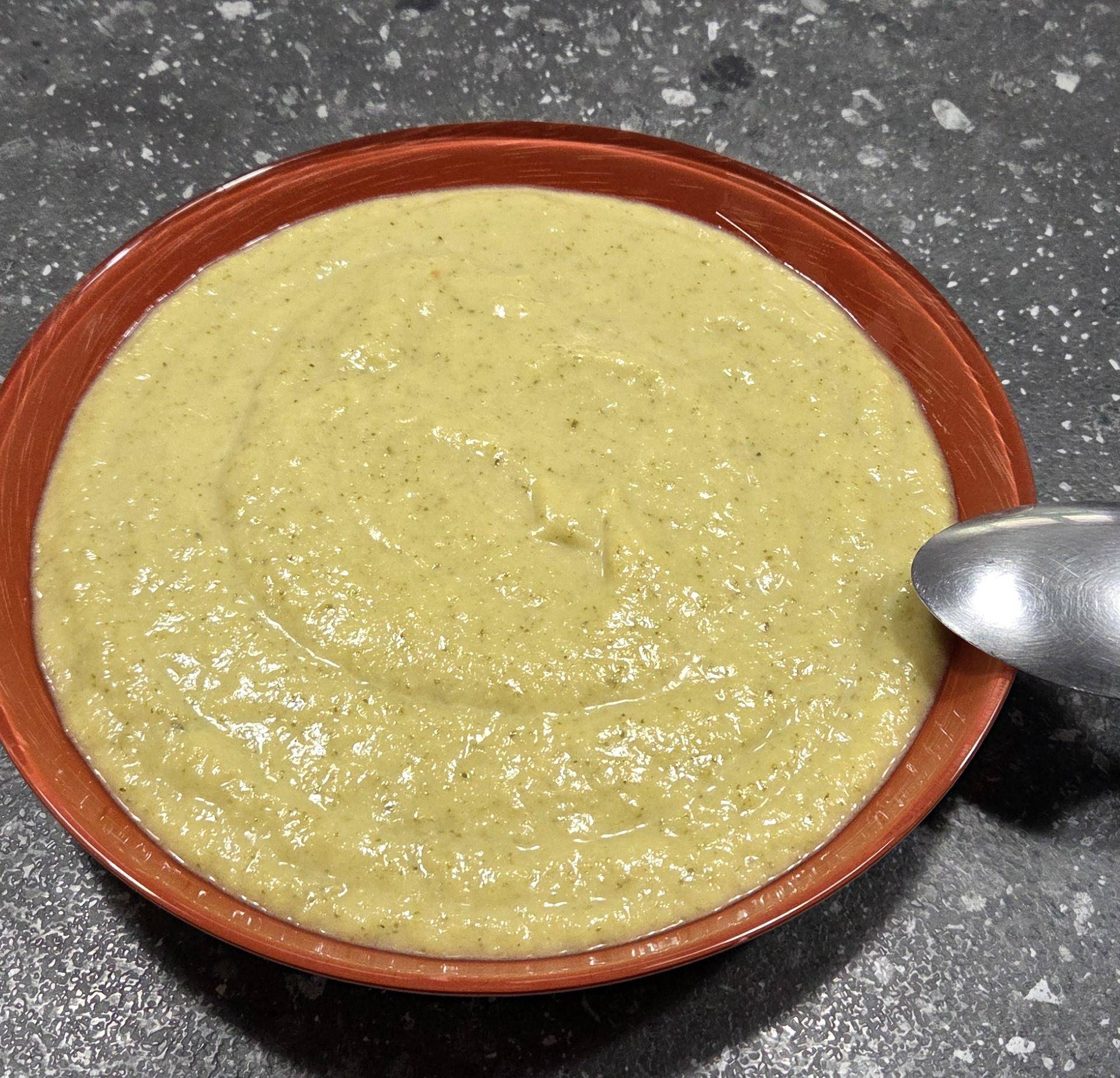 Soupe brocolis poireaux - Recette Companion XL | Moulinex