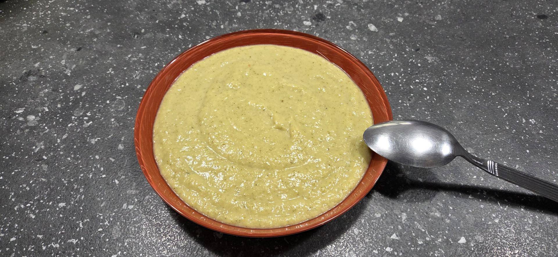 Soupe de chou, brocolis et poireaux - Recette Cookeo V3 | Moulinex