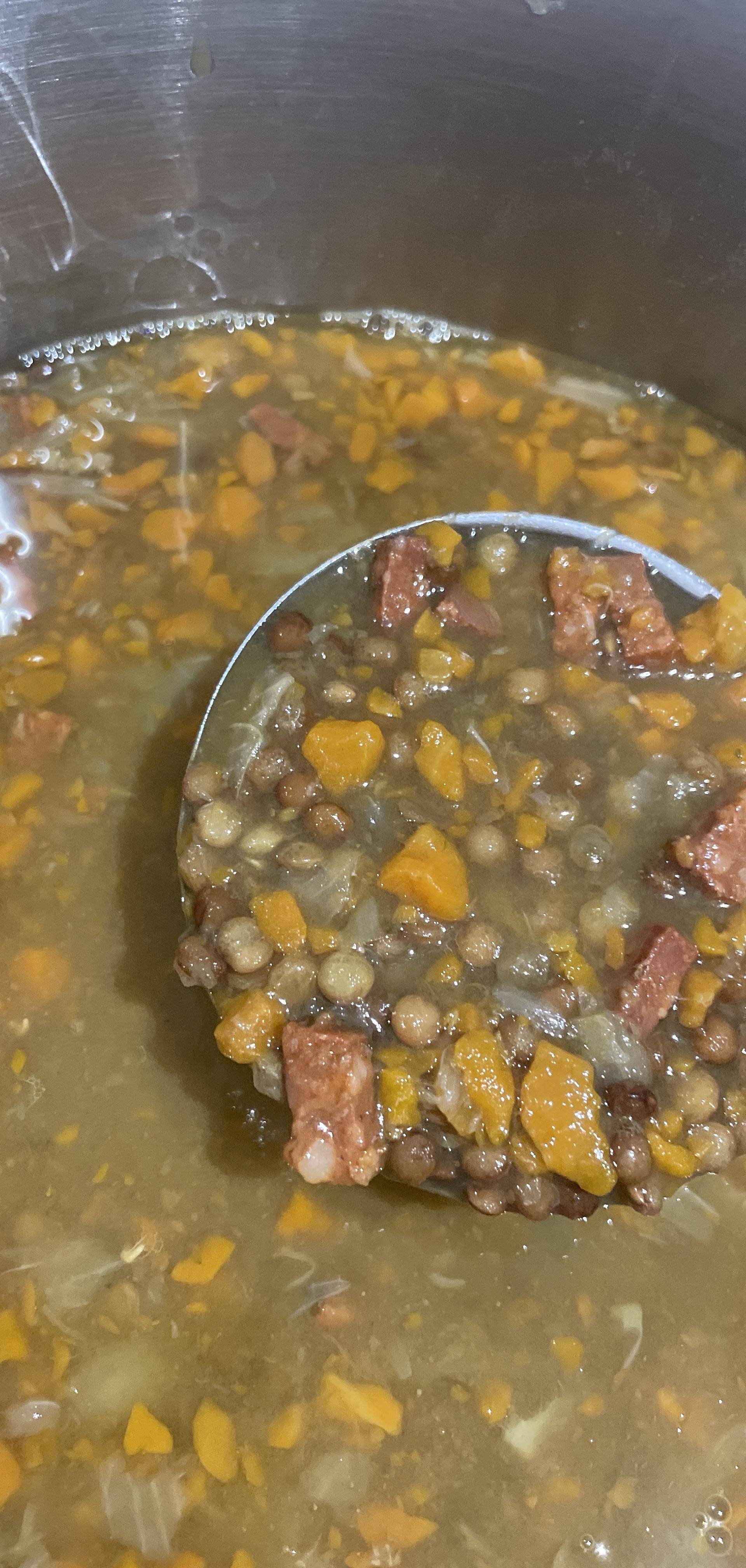 Soupe de lentilles au chorizo - Recette Cookeo | Moulinex