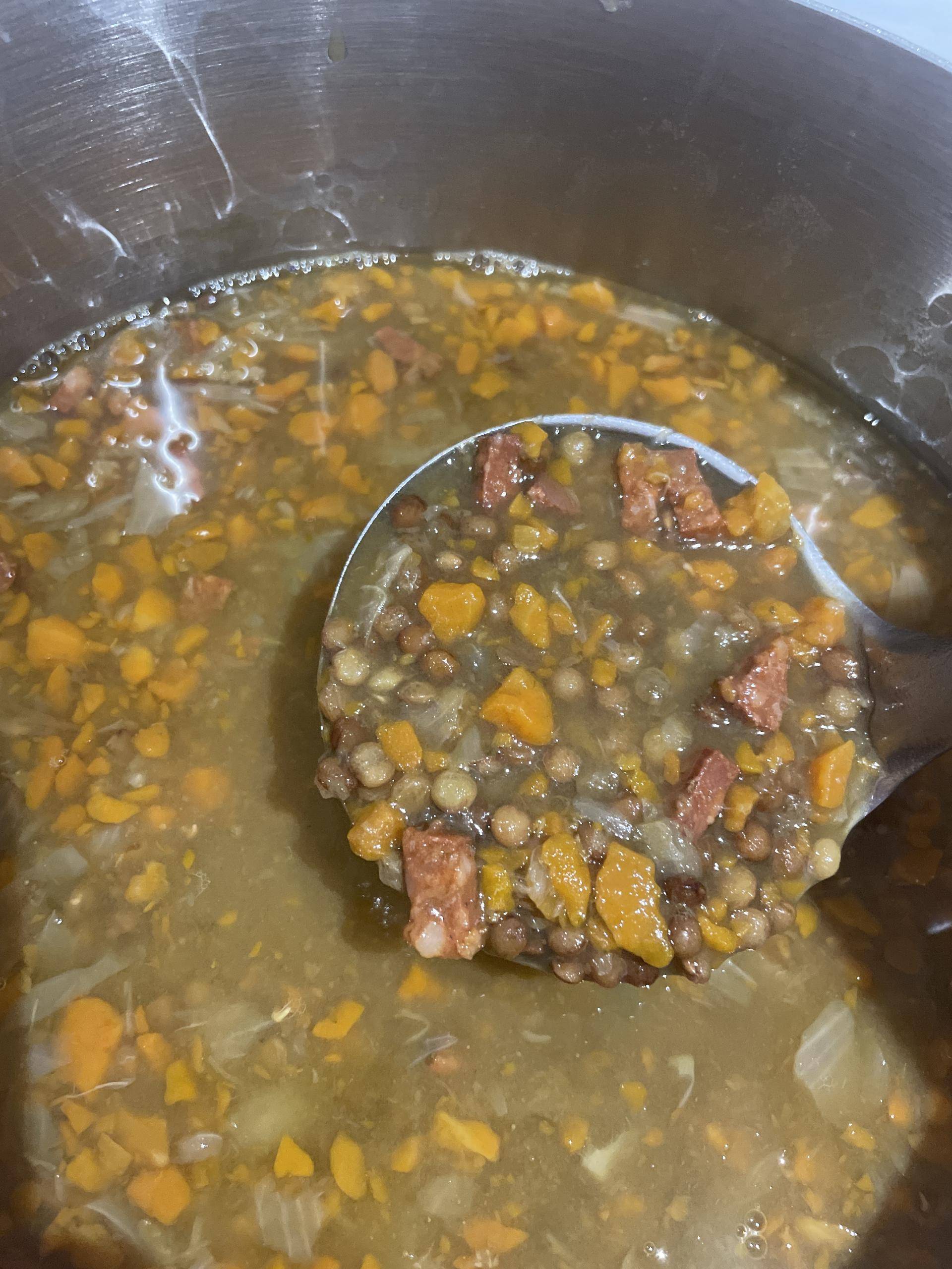 Soupe de lentilles au chorizo - Recette Cookeo | Moulinex