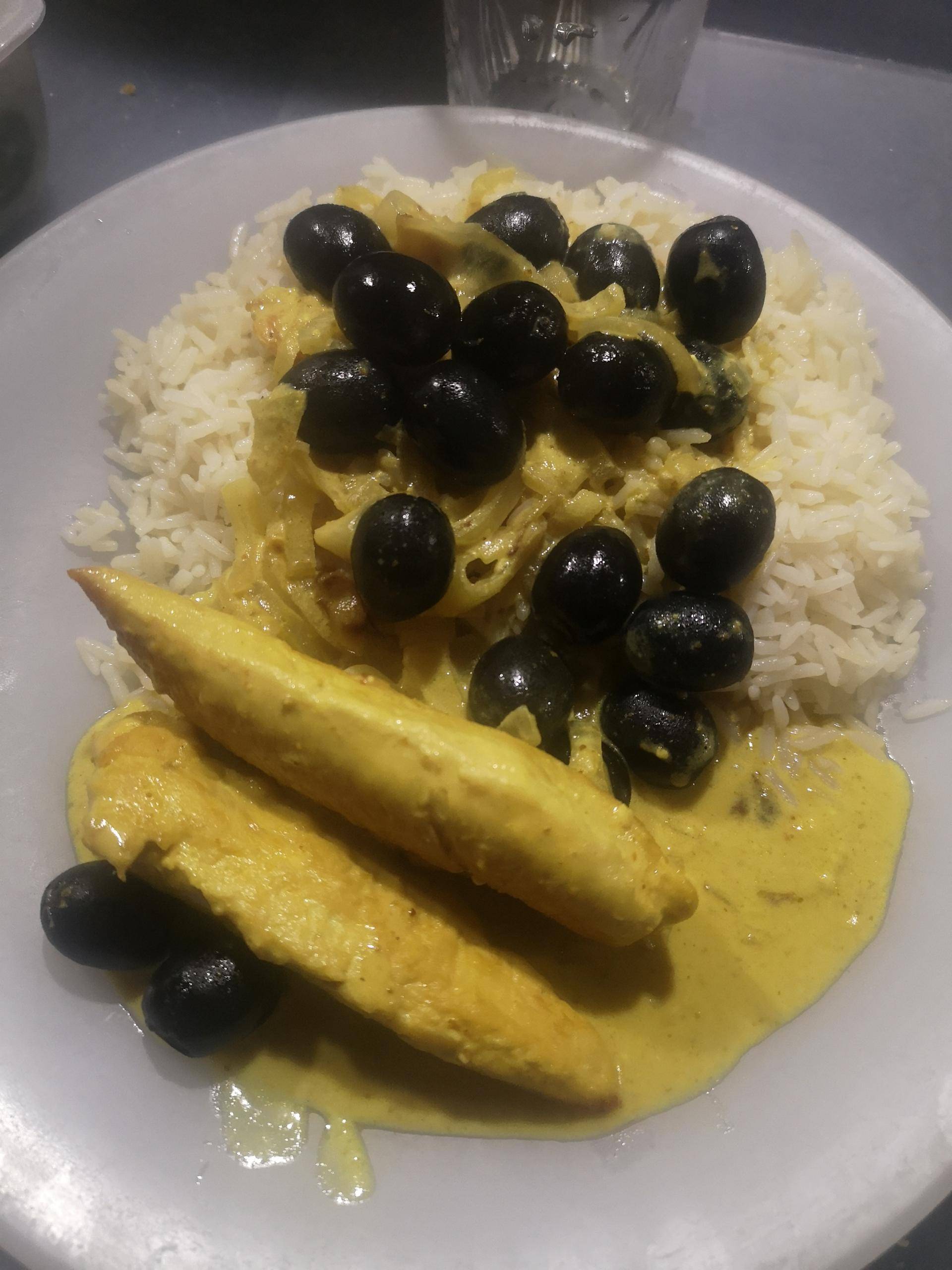 Aiguillettes de poulet épices et olives - Recette Cookeo | Moulinex