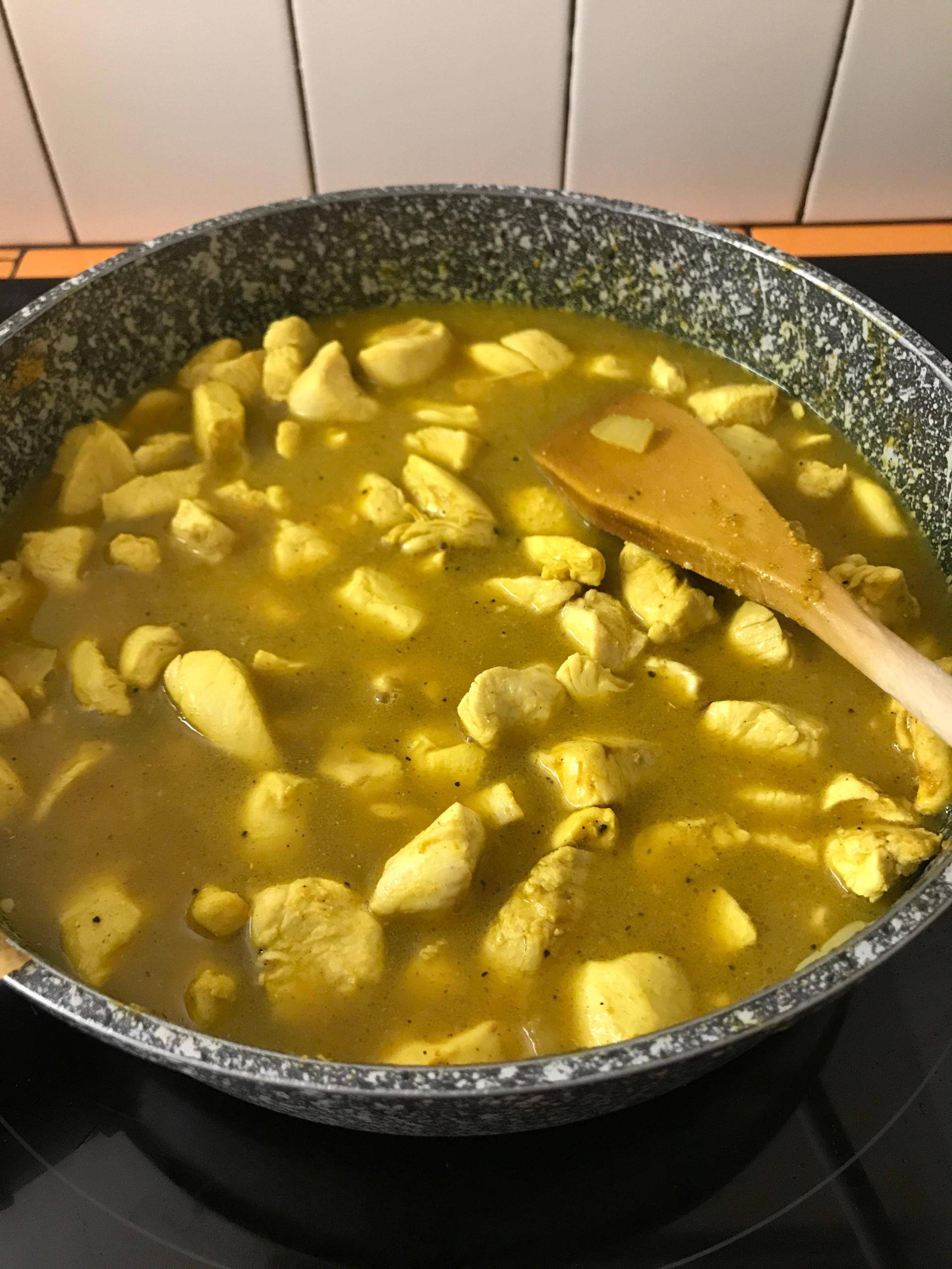 Poulet à la sauce curry - Recette Companion Connect XL | Moulinex