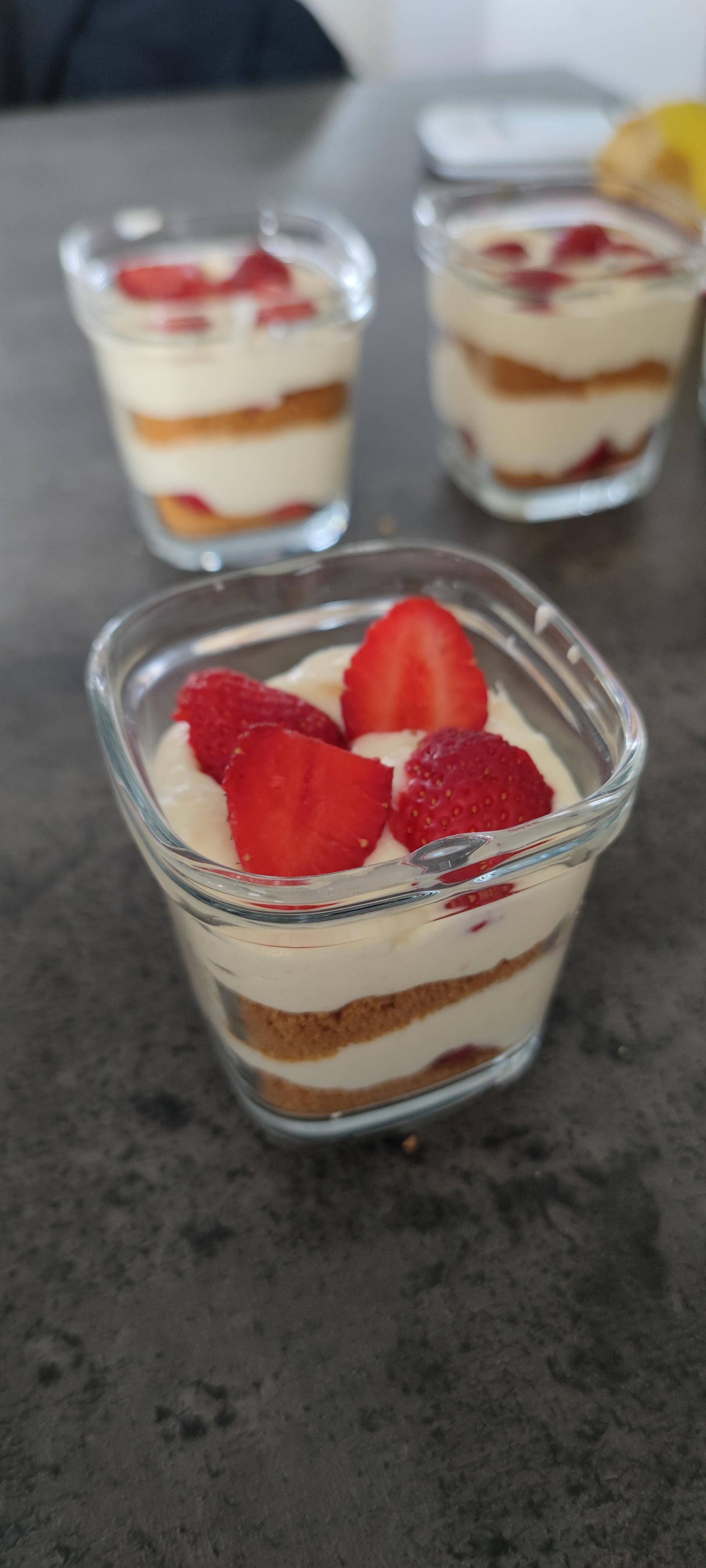 Tiramisu fraise spéculoos - Recette Companion Connect | Moulinex