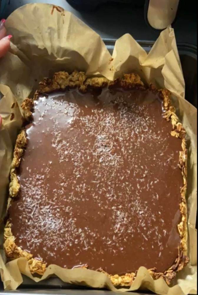 Gâteau aux flocons d’avoine et ganache de chocolat - Recette EASY FRY & GRILL 2 in 1 DIGITAL | Moulinex