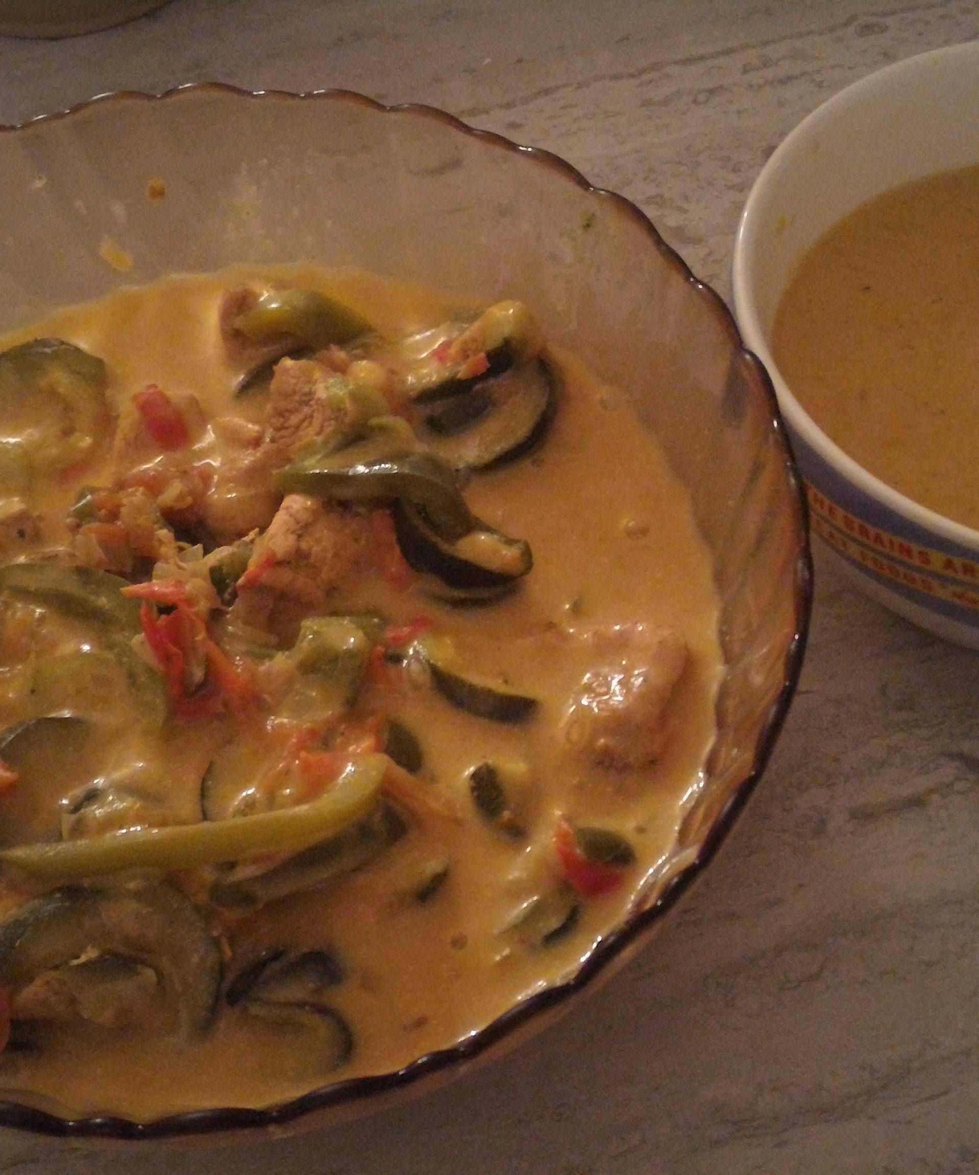 Curry de poulet aux poivrons et courgettes - Recette Cookeo V3 | Moulinex