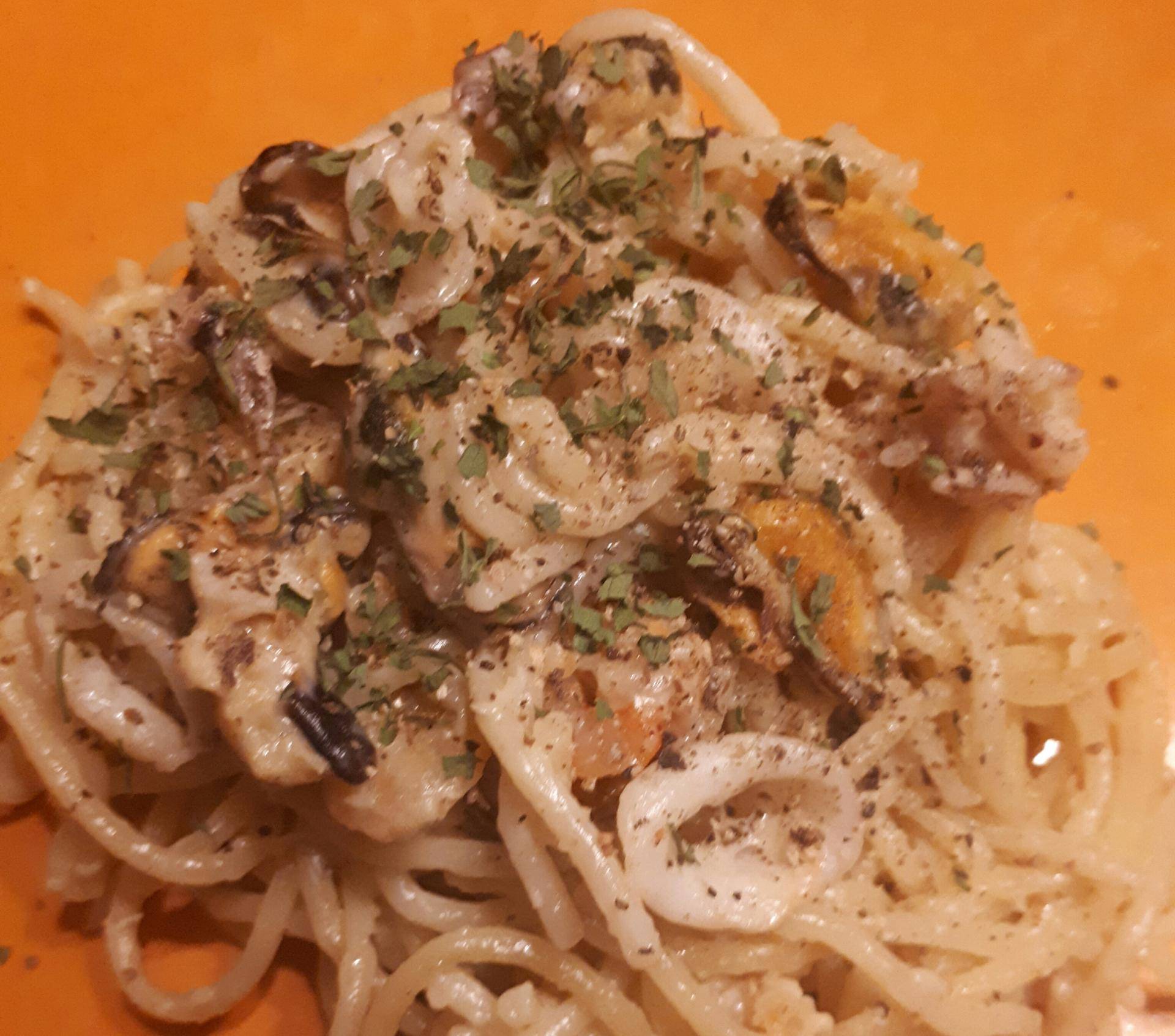 Spaghetti aux fruits de mer - Recette Companion XL | Moulinex