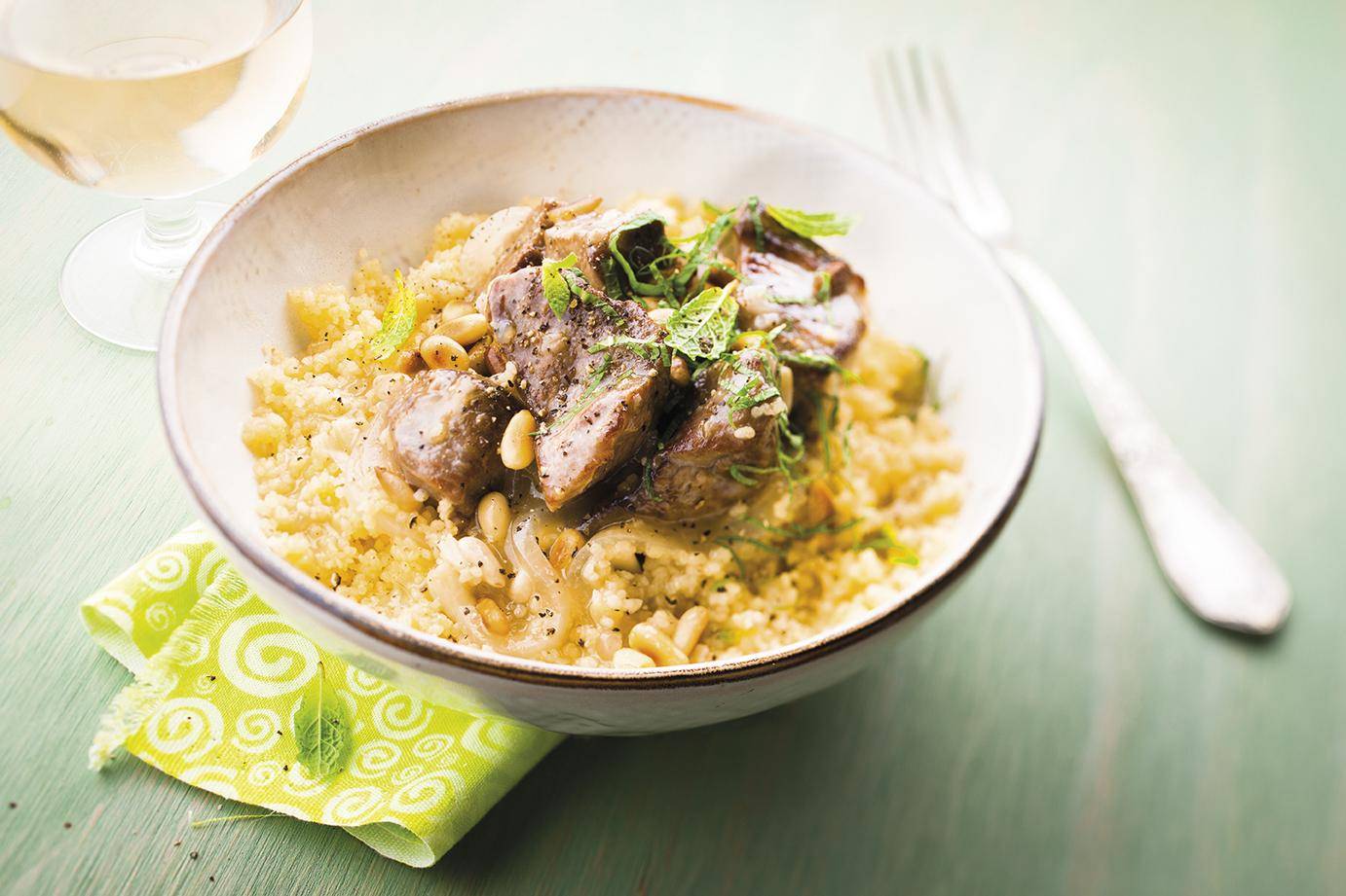 Sauté d'agneau aux pignons - Recette Cookeo | Moulinex