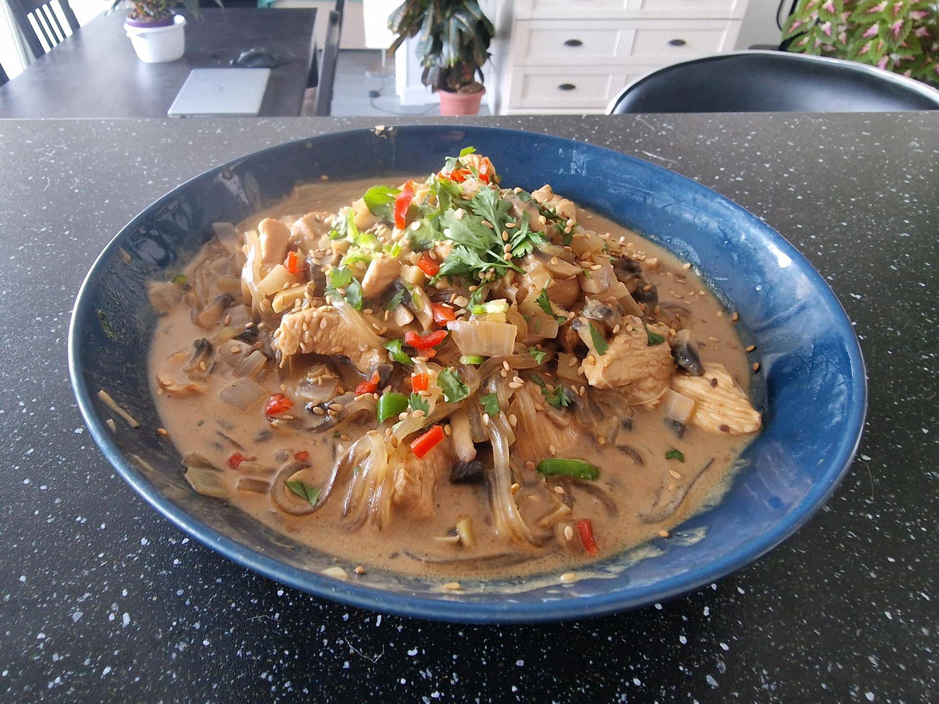 Soupe au poulet et lait de coco et pâte - Recette Cookeo | Moulinex