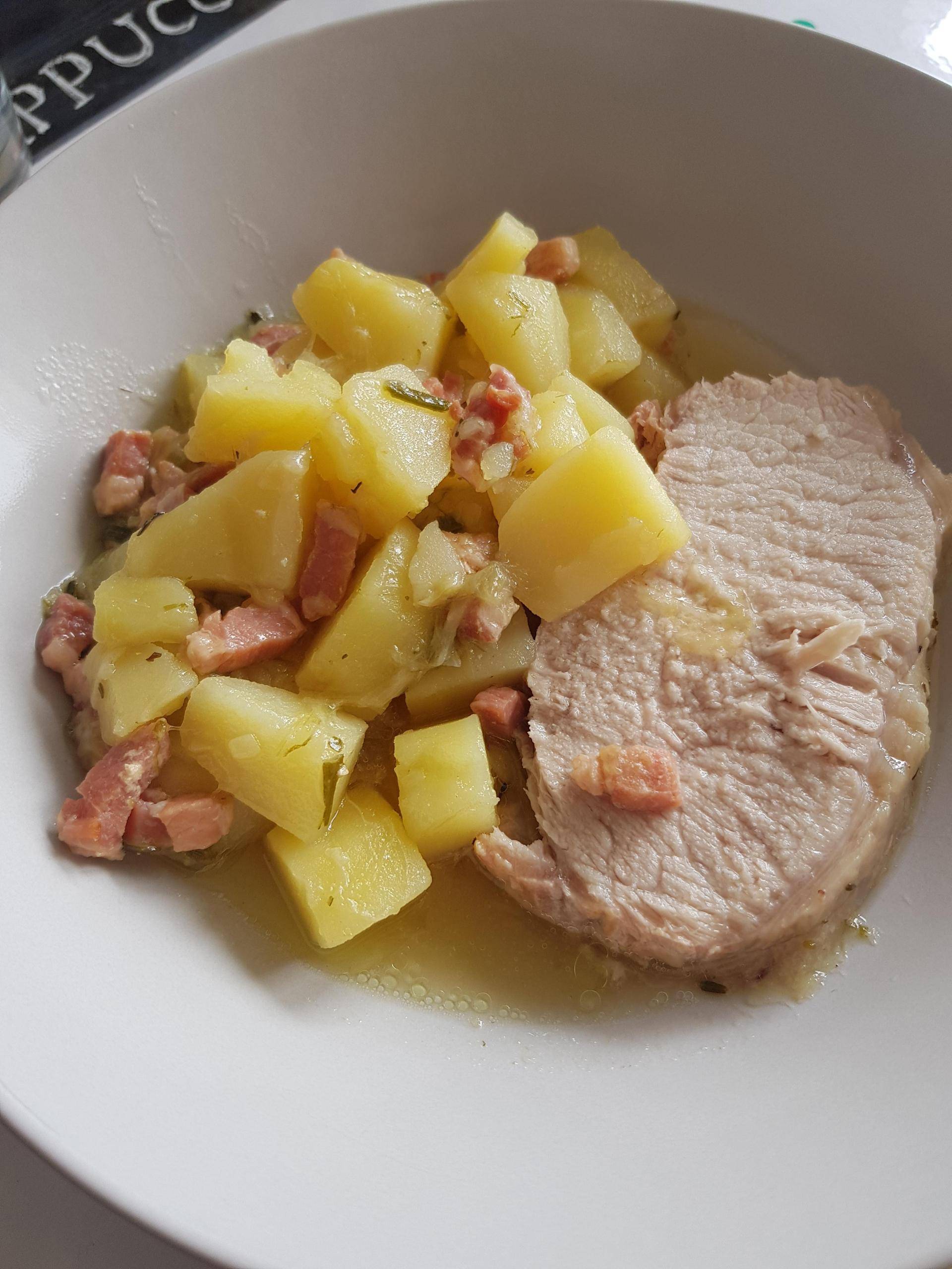 Rôti de porc, pommes de terre, poireaux et lardons - Recette Cookeo | Moulinex