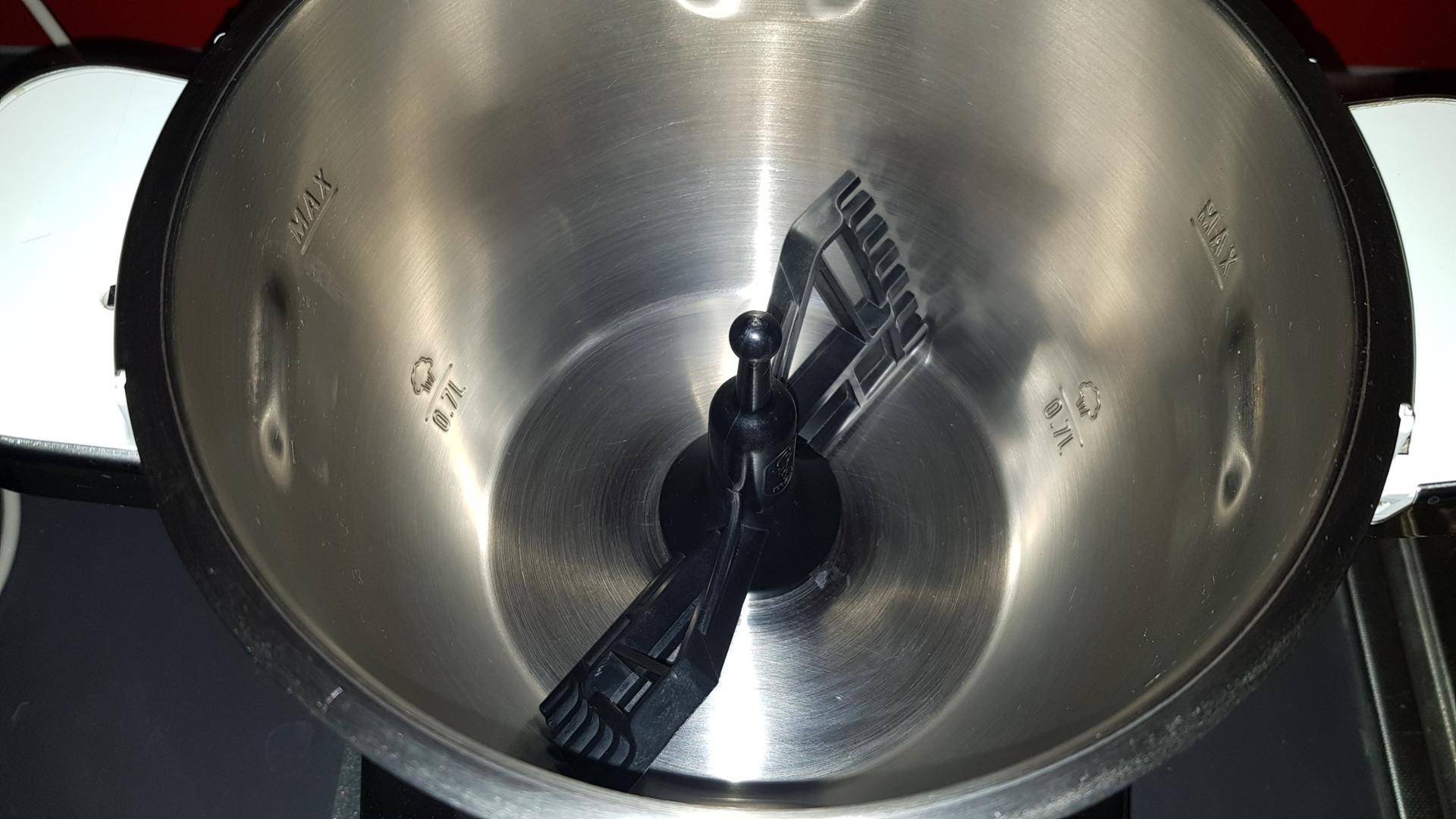 Prelavage du batteur et du bol - Recette Companion Connect XL | Moulinex