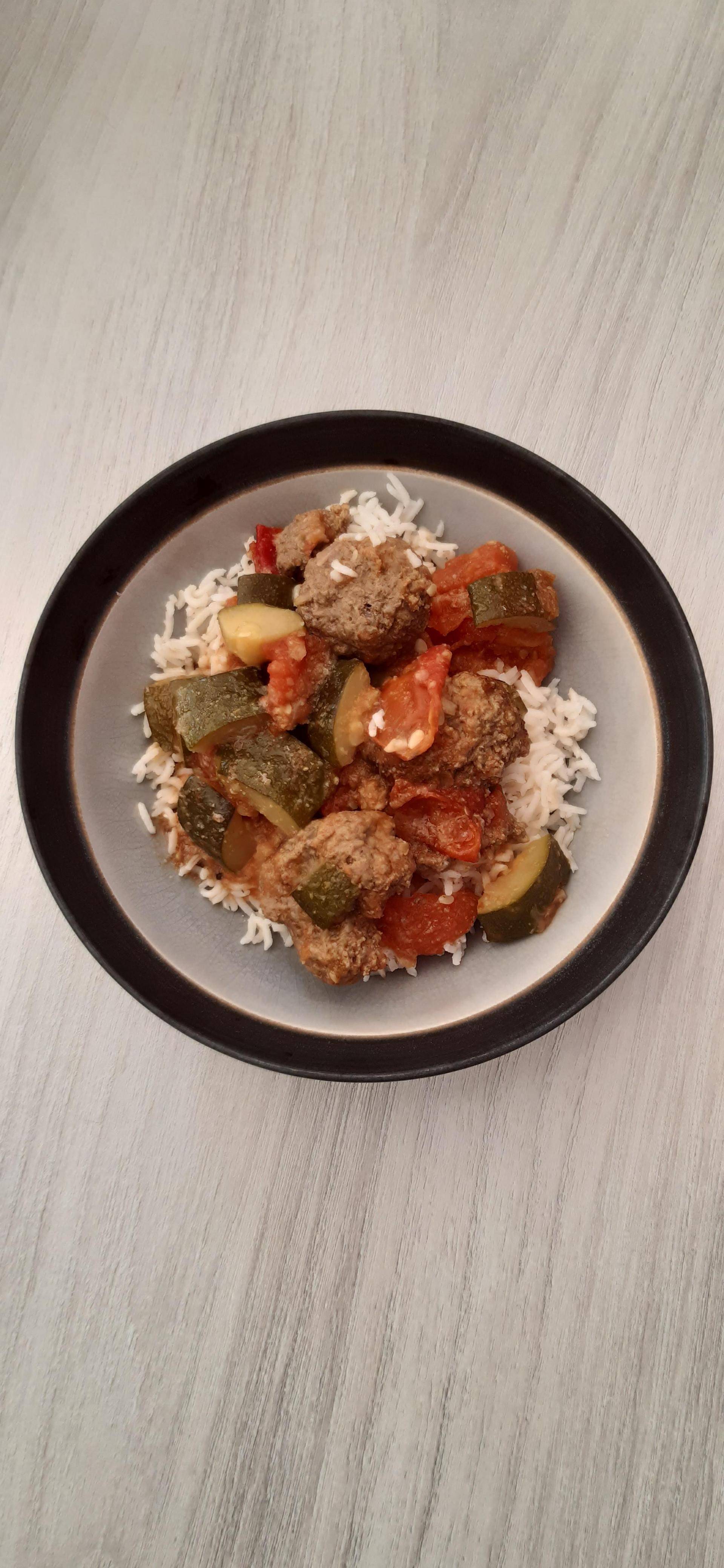 Boulettes de viande à l'orientale avec légumes - Recette Cookeo V3 | Moulinex