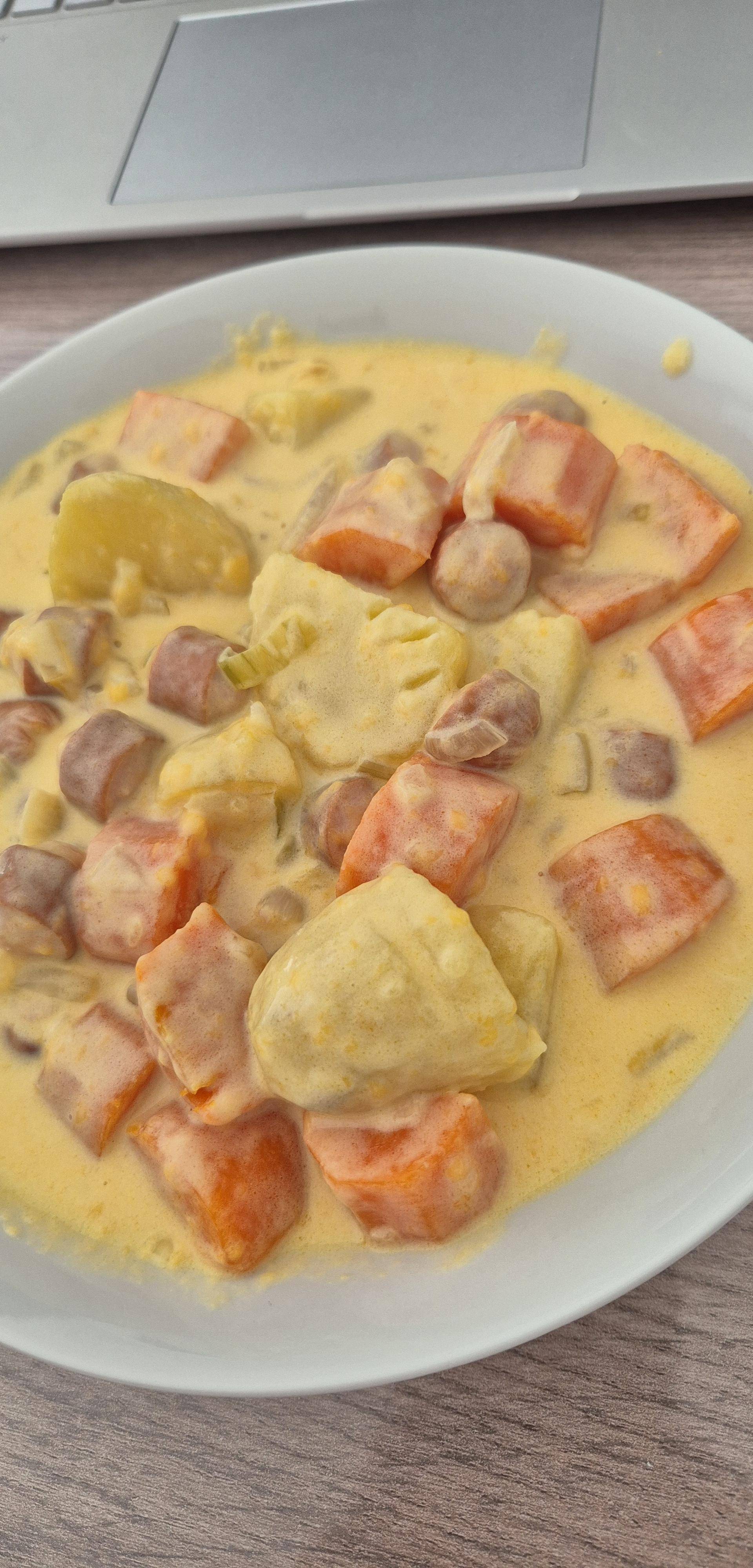 Pommes de terre, carottes, knackis - Recette Cookeo Mini | Moulinex