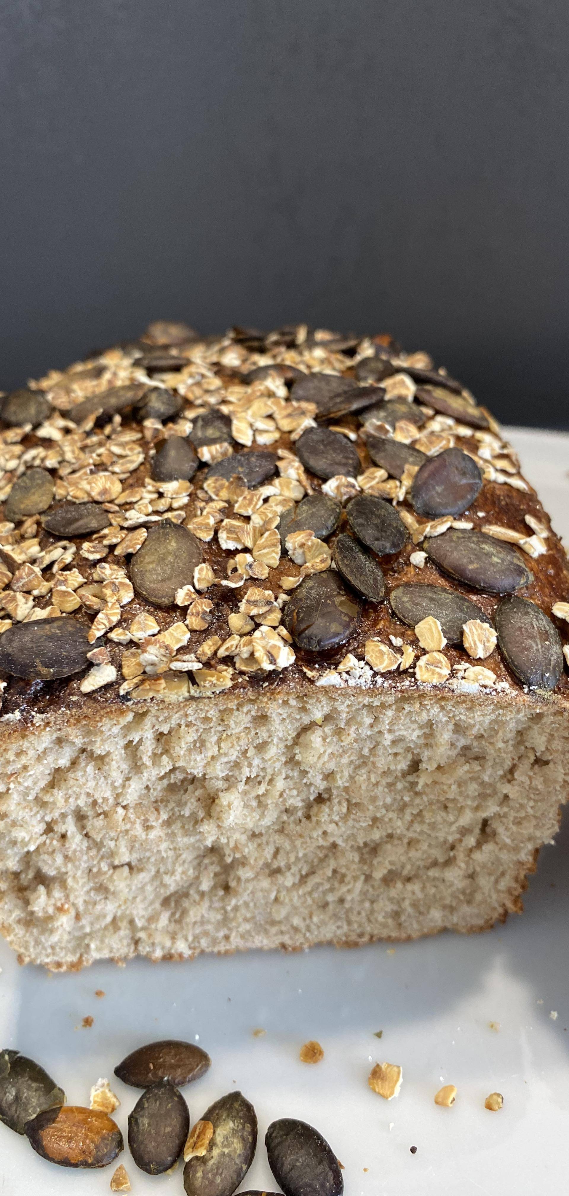 Pain complet au flocons d’avoine et graines de courge - Recette Cookeo Infinity Autostir | Moulinex