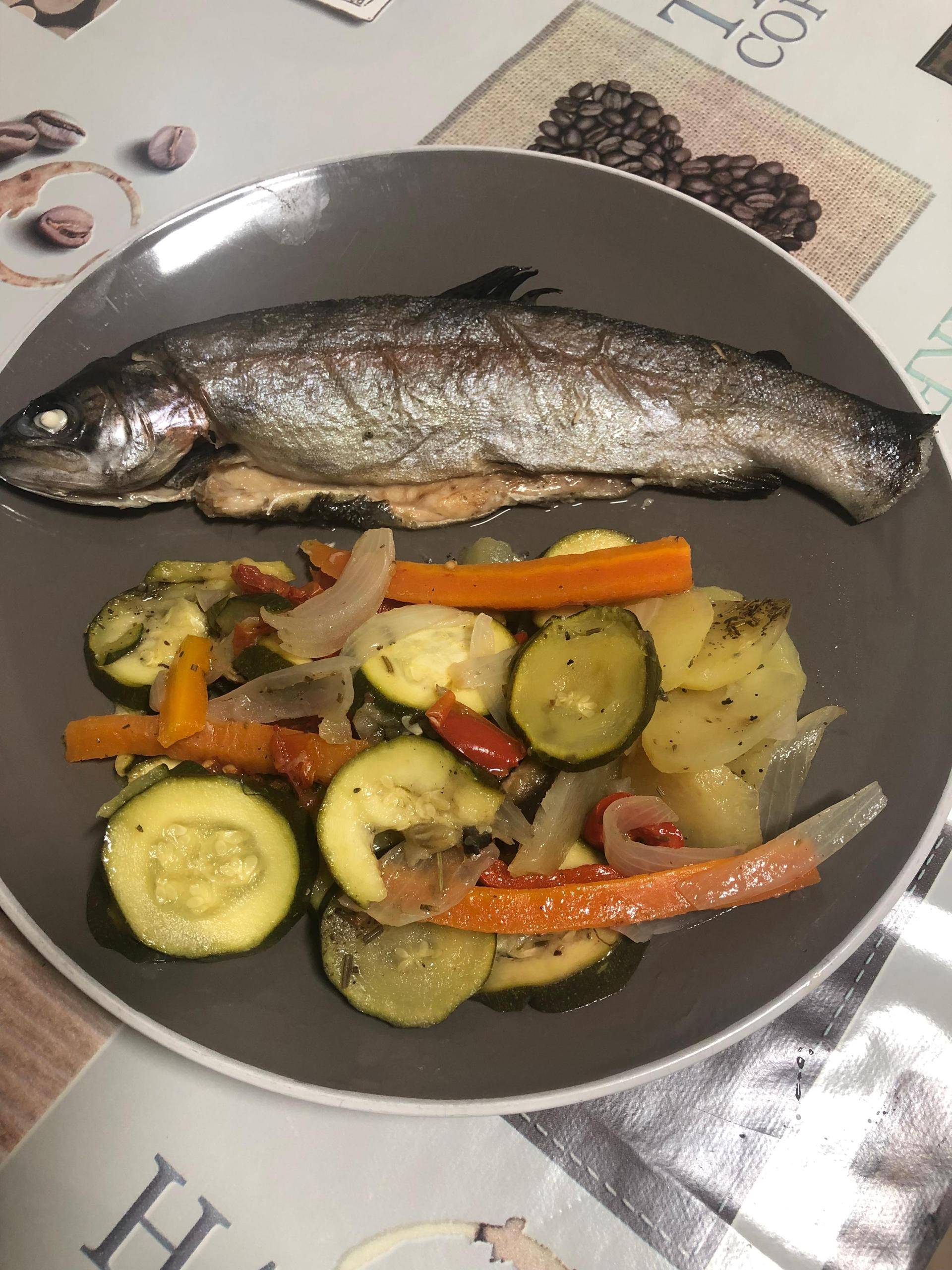 Truites et légumes à la vapeur. - Recette Companion Connect XL | Moulinex